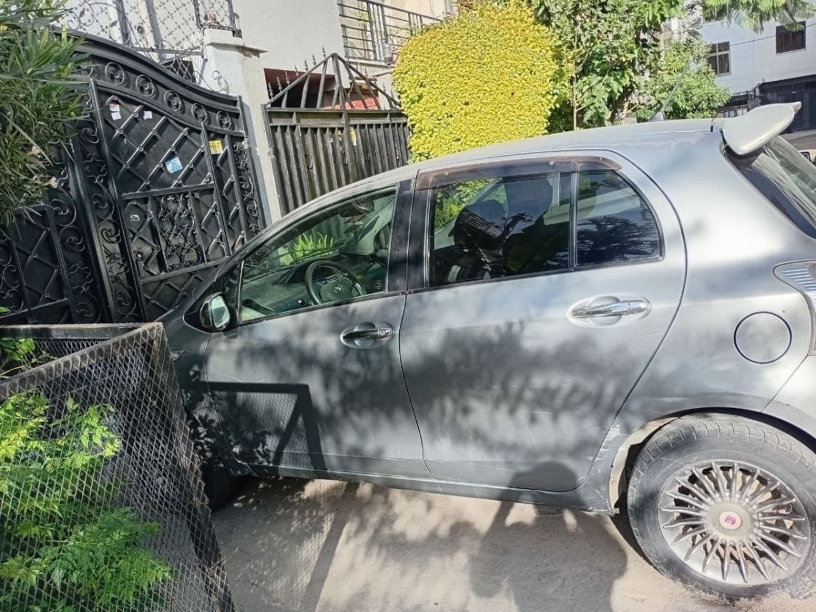 2008 Toyota Yaris Compact — photo 1