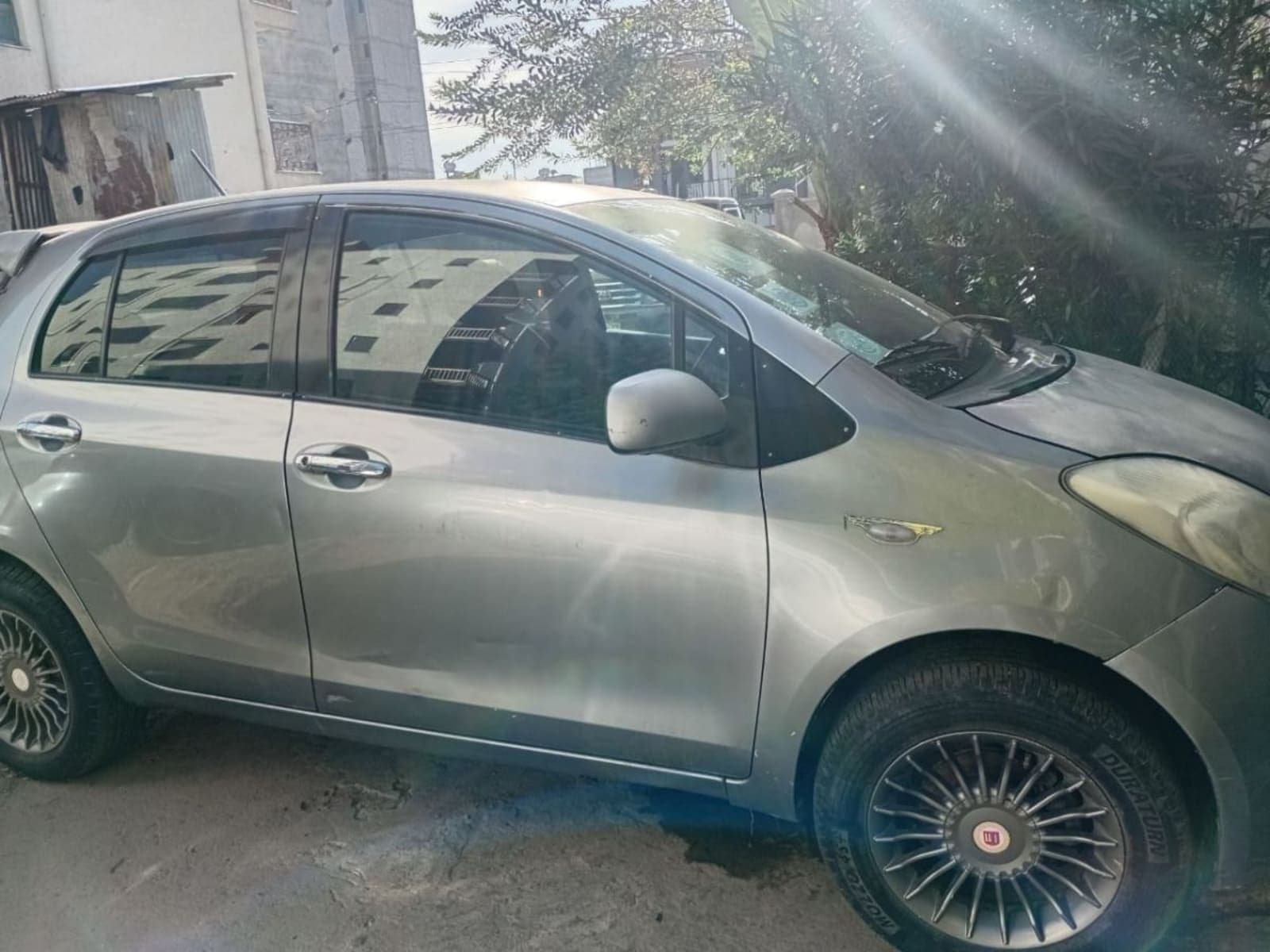 2008 Toyota Yaris Compact — photo 3