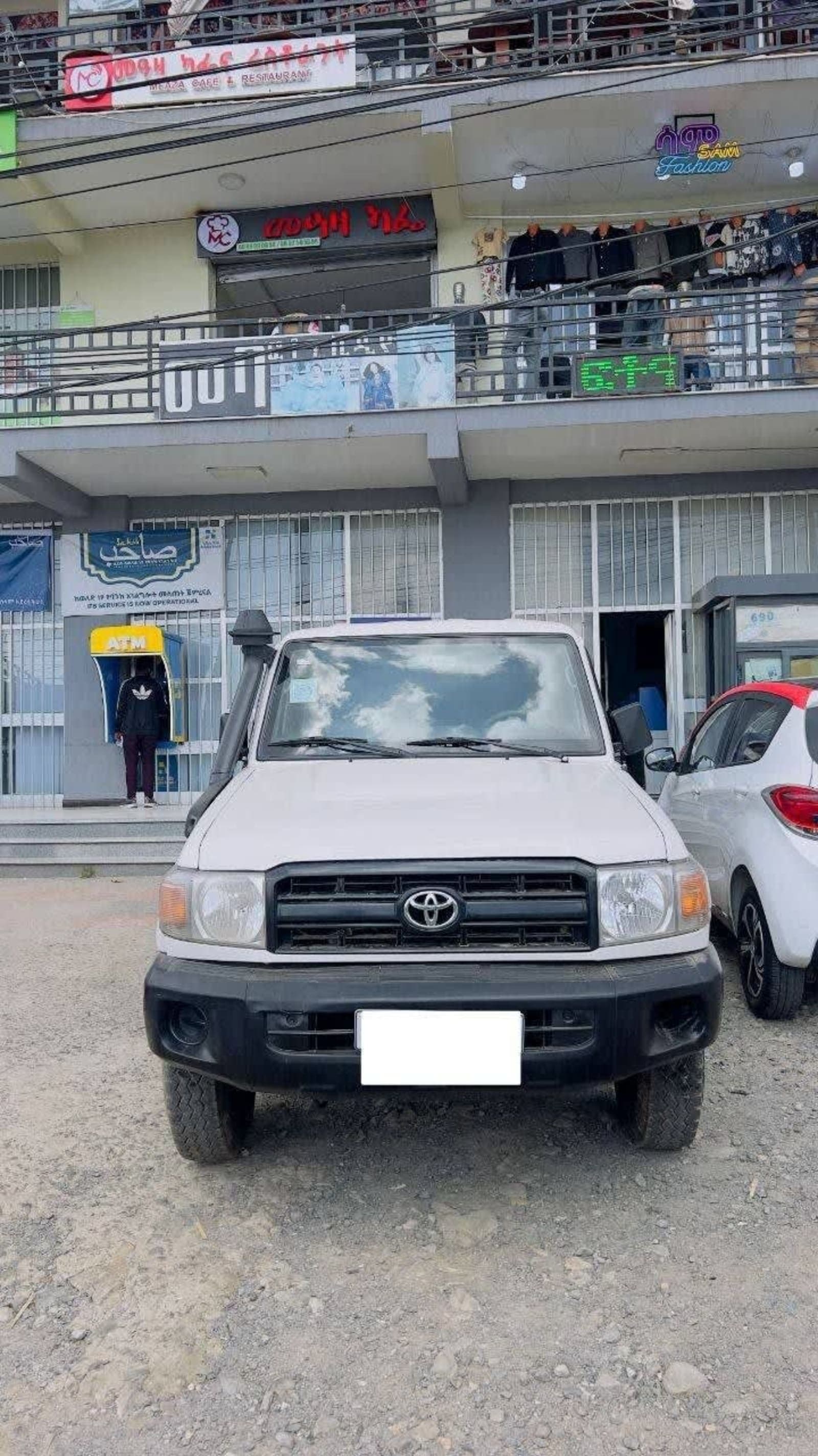 2022 Toyota Mark 2 Landcruiser — photo 5