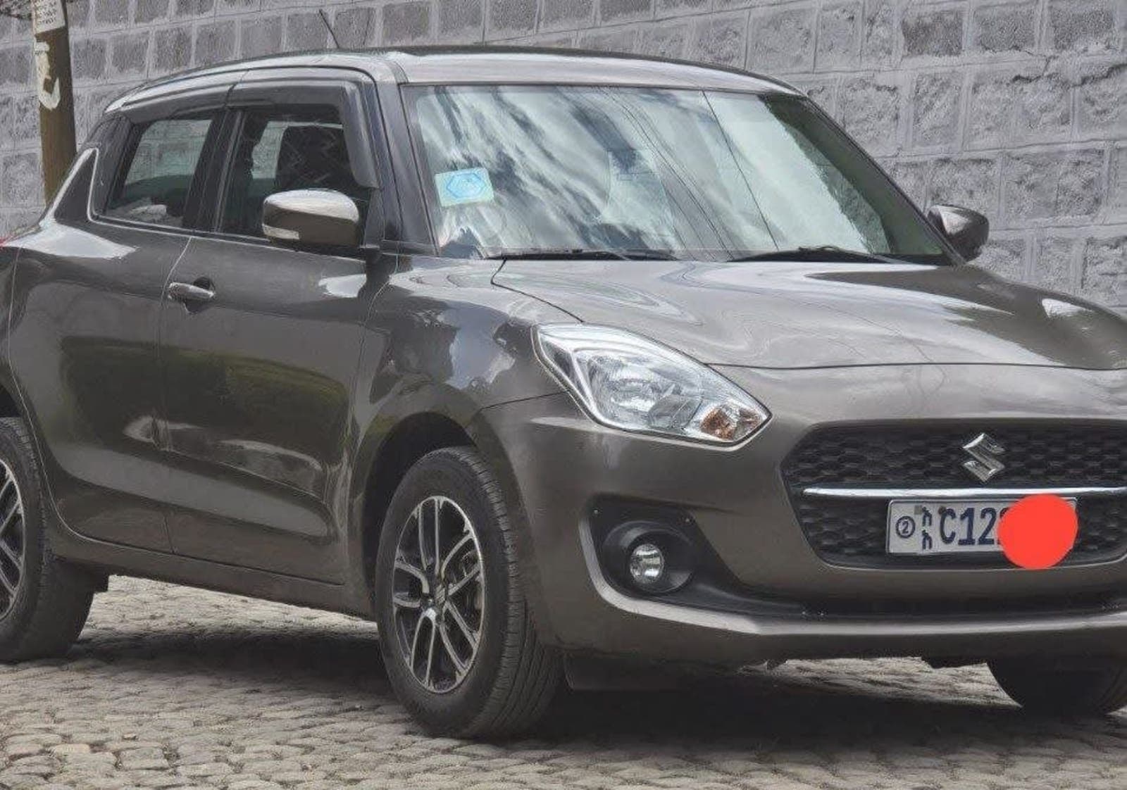 2022 Suzuki Swift — photo 1