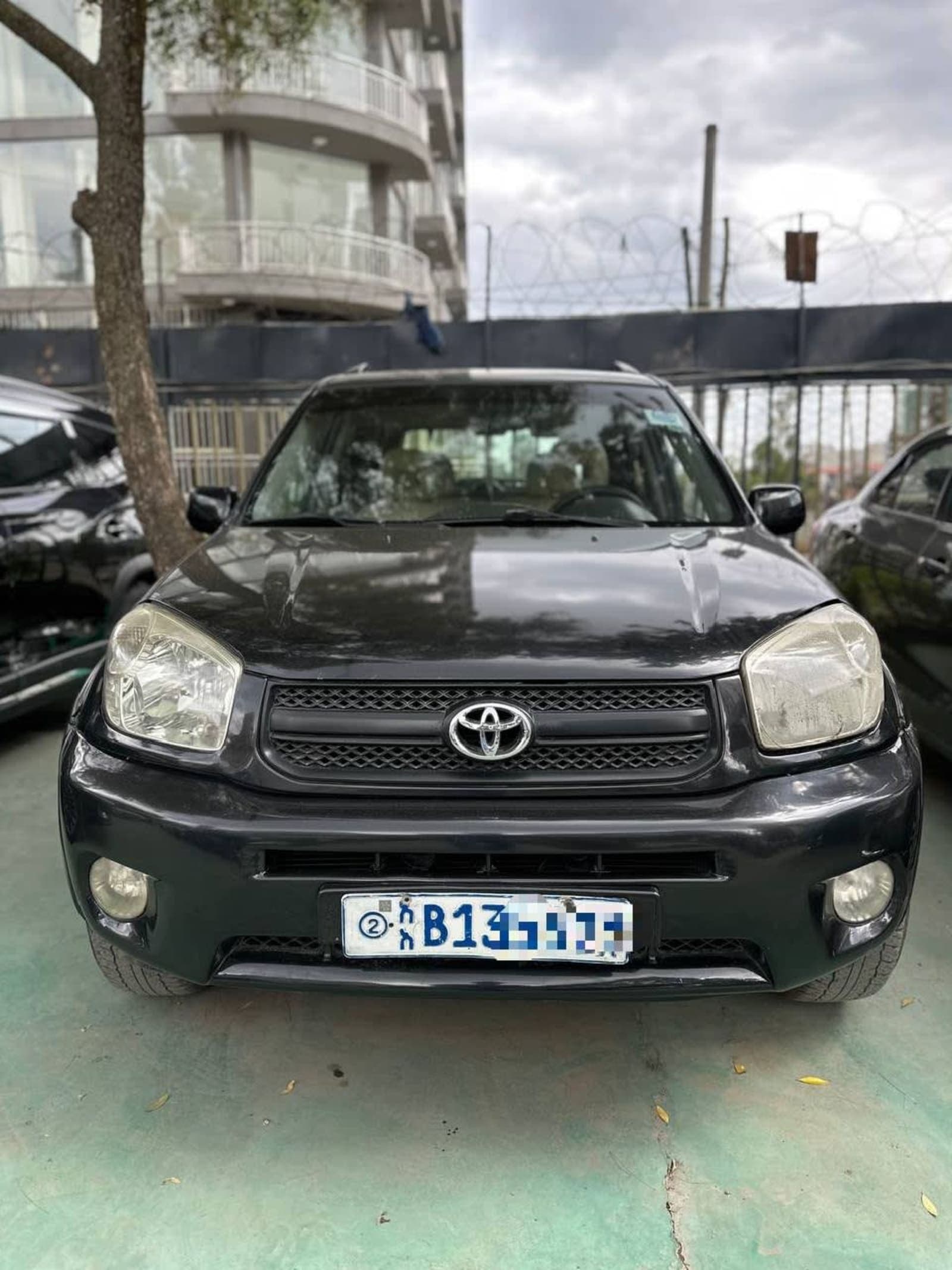 2004 Toyota Rav4 — photo 1