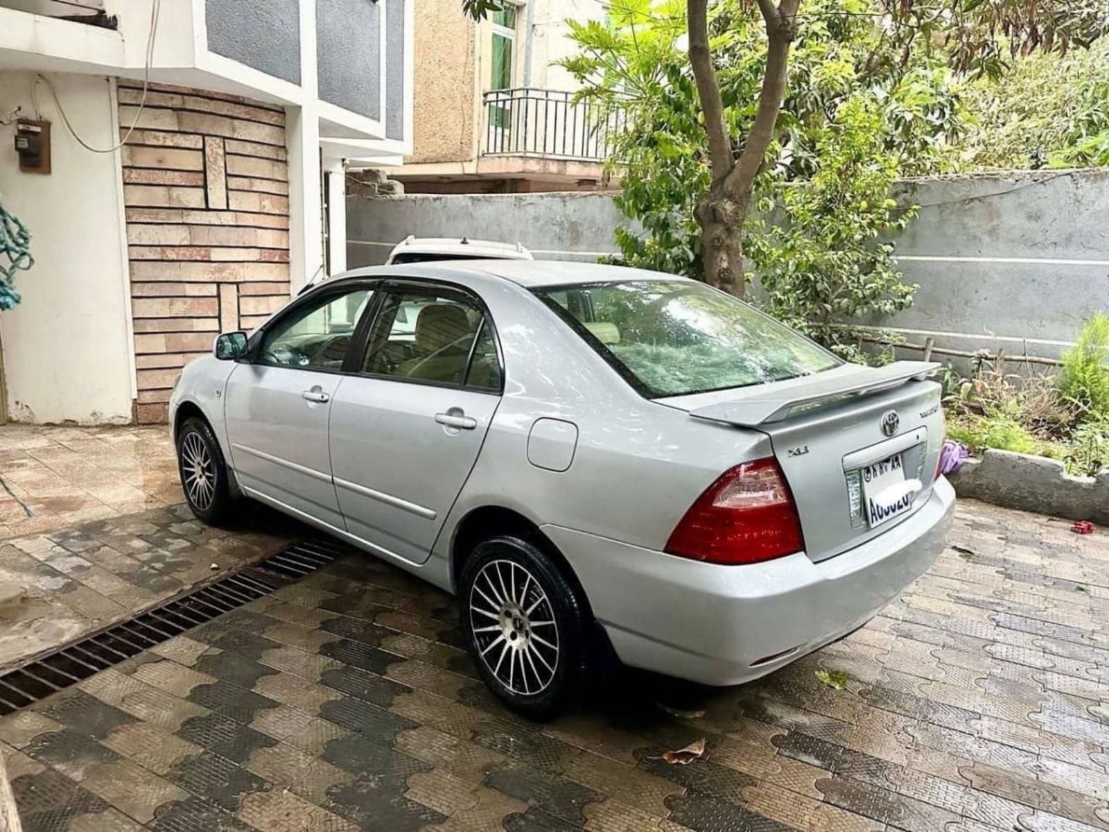 2005 Toyota Corolla — photo 1