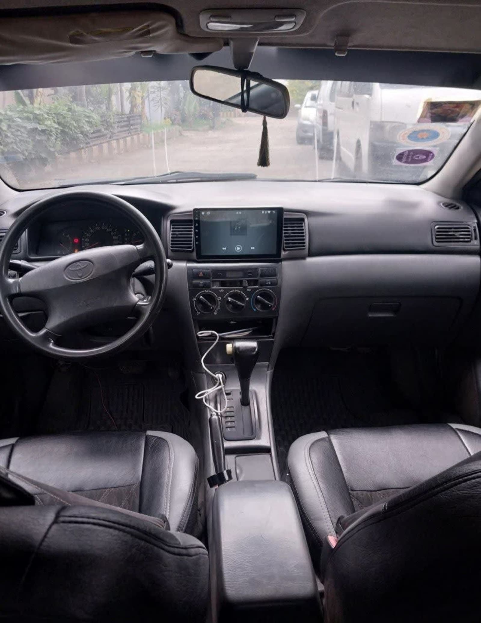 2004 TOYOTA COROLLA — photo 2