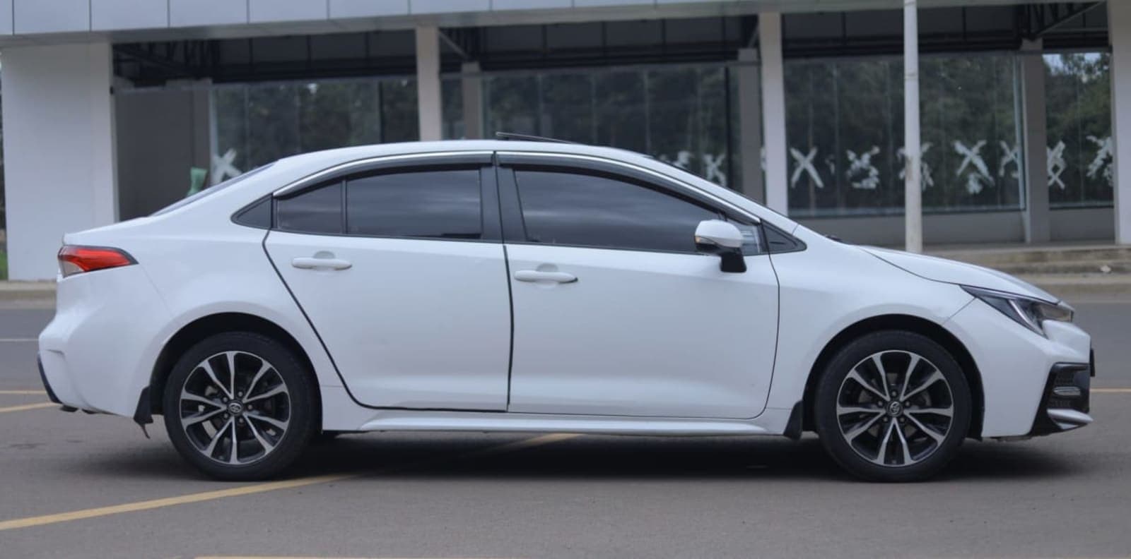 Toyota Corolla Levin — photo 2