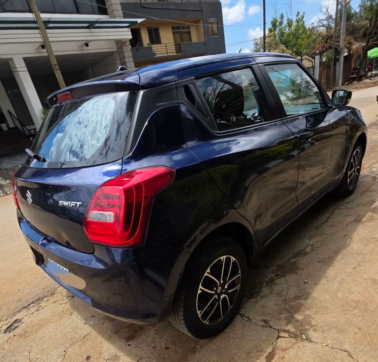 2022 SUZUKI SWIFT — photo 3