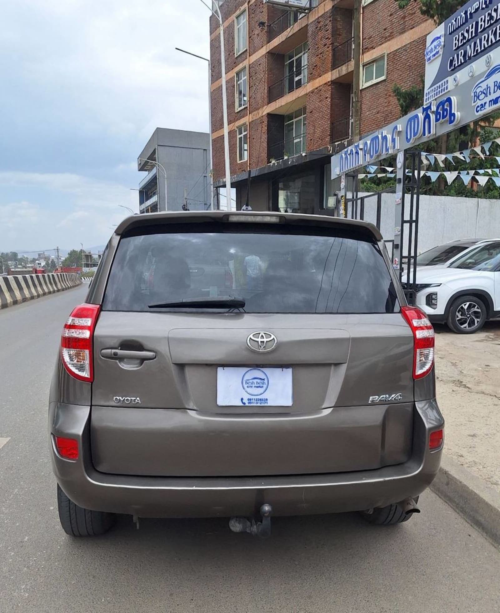 2012 Toyota Rav4 — photo 4