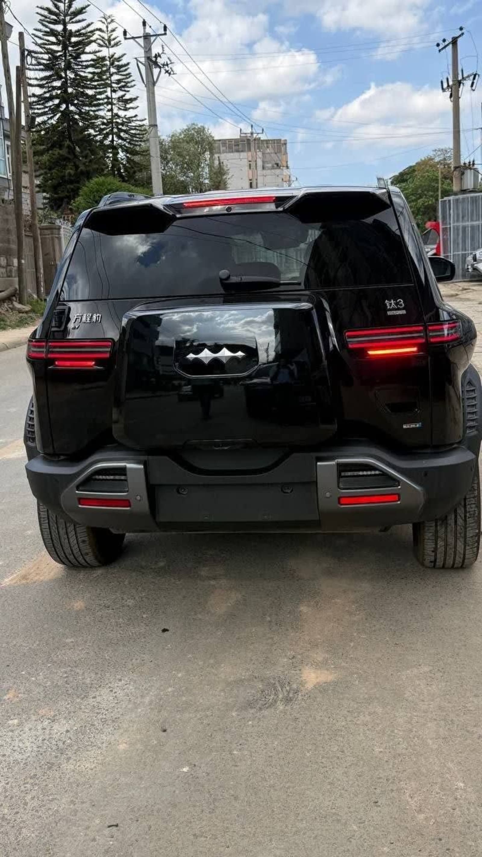 2025 BYD Leopard 3 Ultra RWD — photo 4