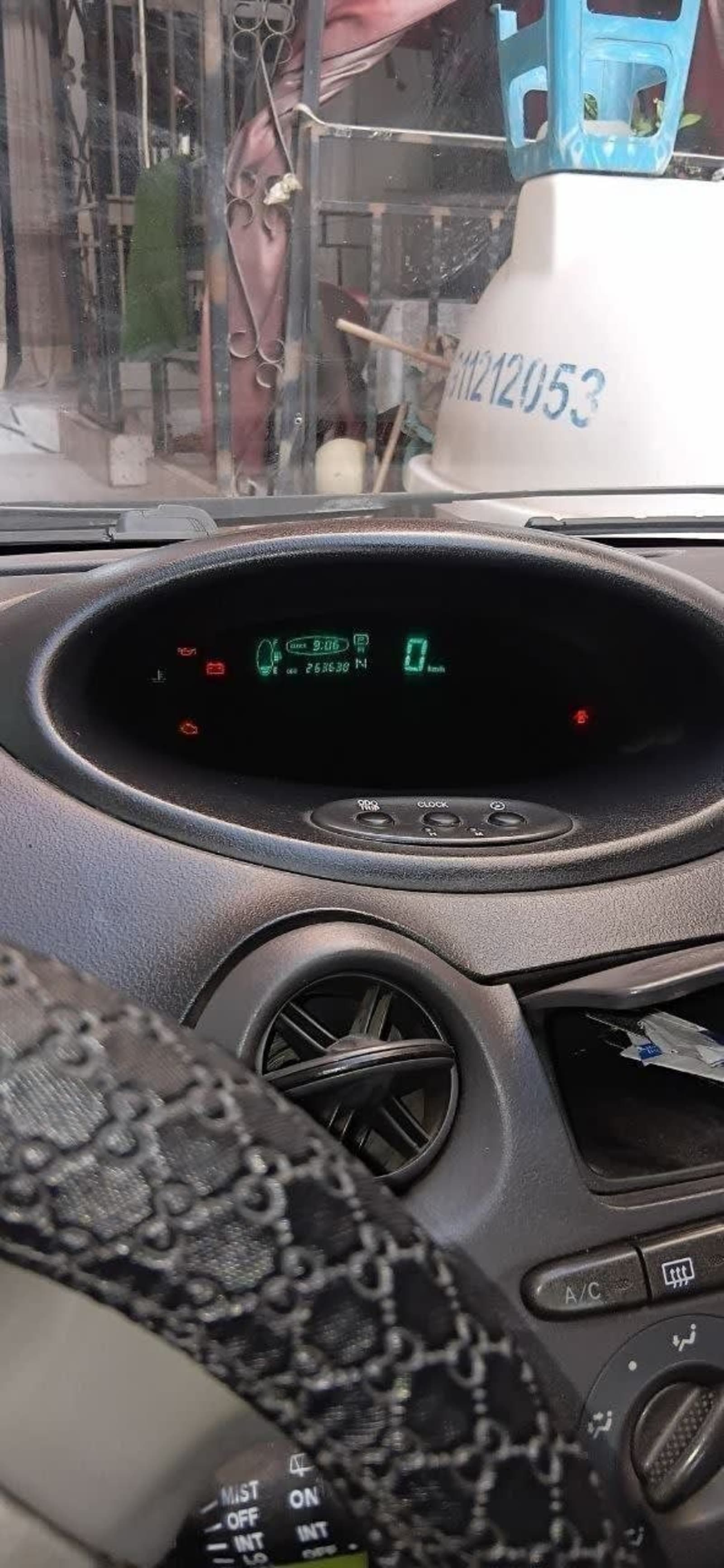 2001 Toyota Vitz — photo 3