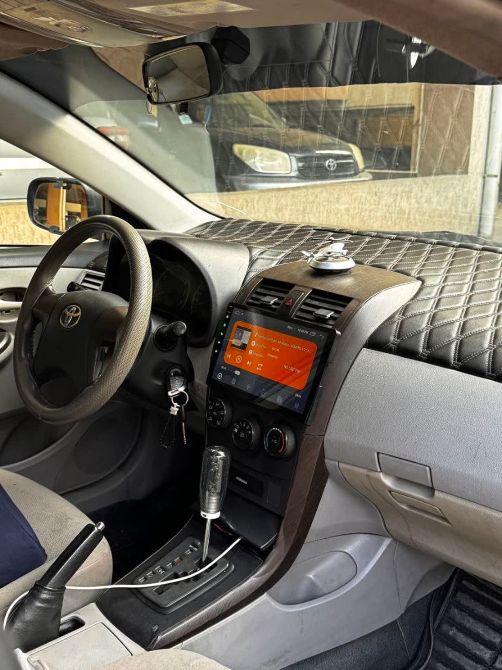 2012 Toyota Corolla — photo 5