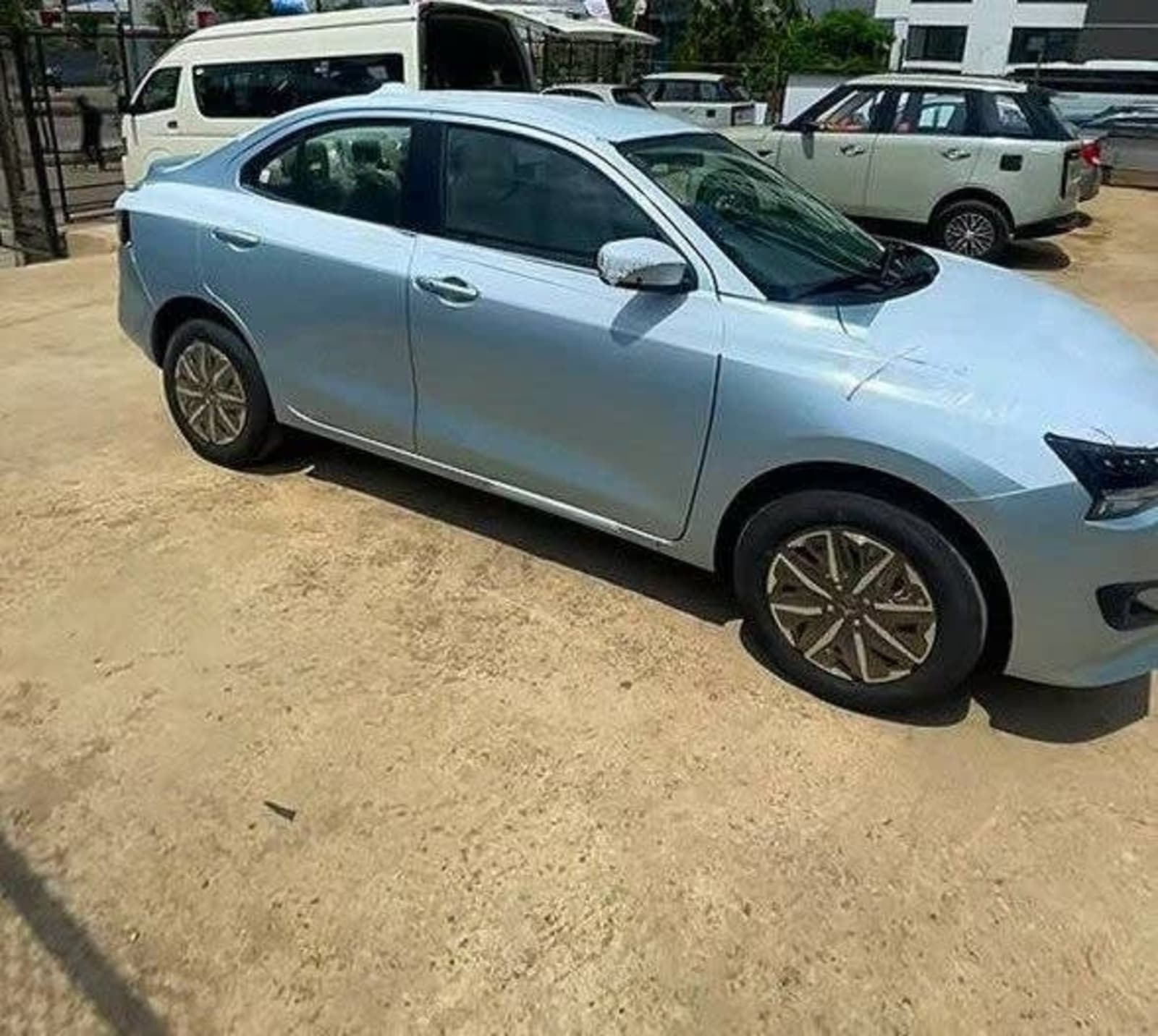 2026 Suzuki Dzire Hybrid — photo 3