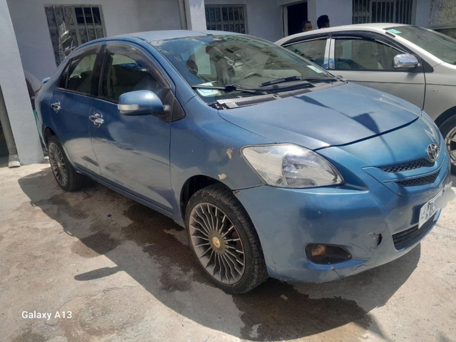 2010 Toyota Yaris Belta — photo 6