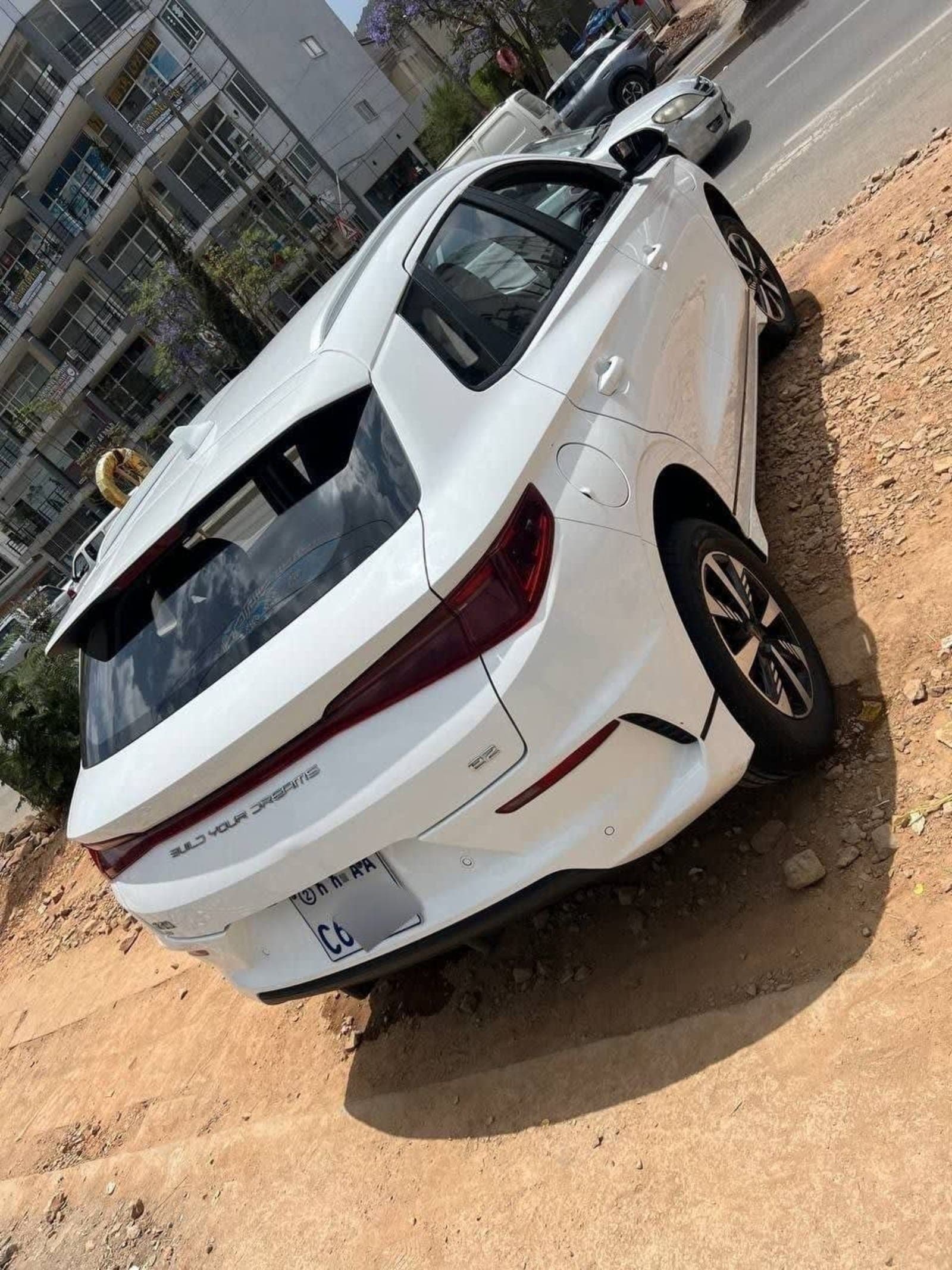 2024 BYD e2 — photo 4
