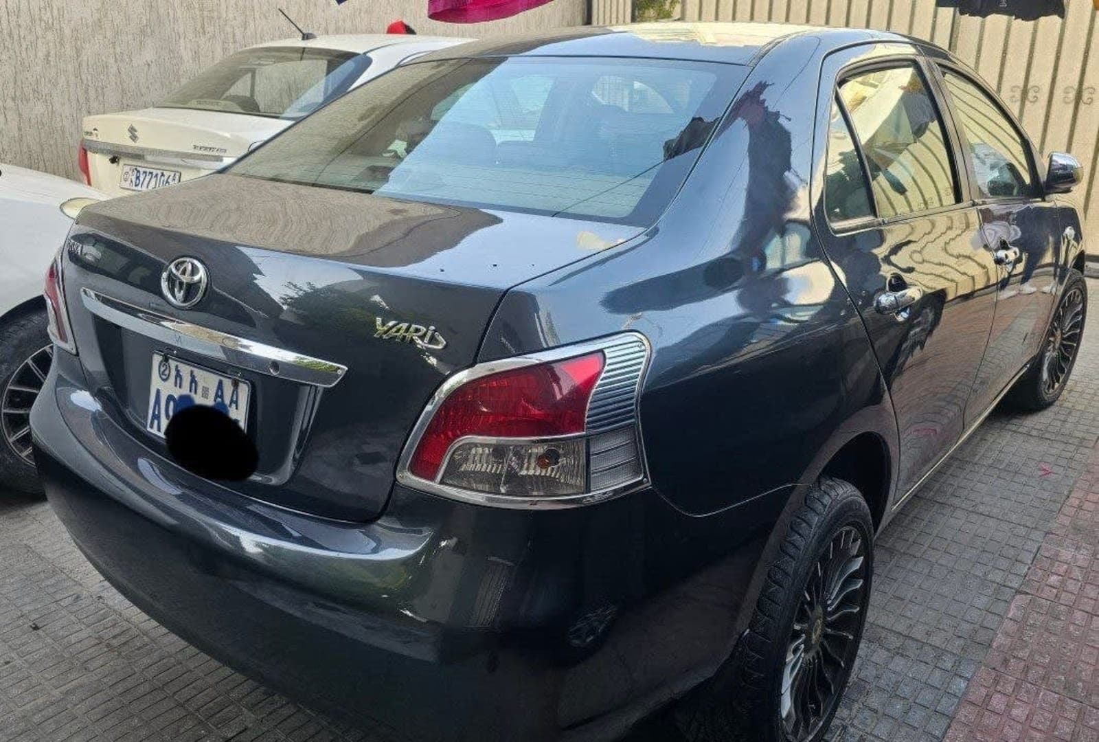 2008 Toyota Yaris Sedan — photo 5