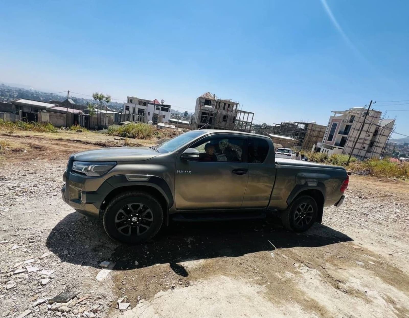 2022 Toyota Hilux Invincible King Cab โ photo 4
