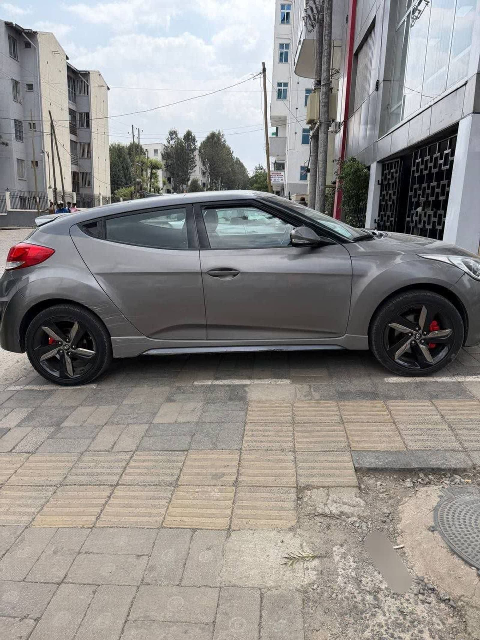 2012 Hyundai Veloster — photo 1