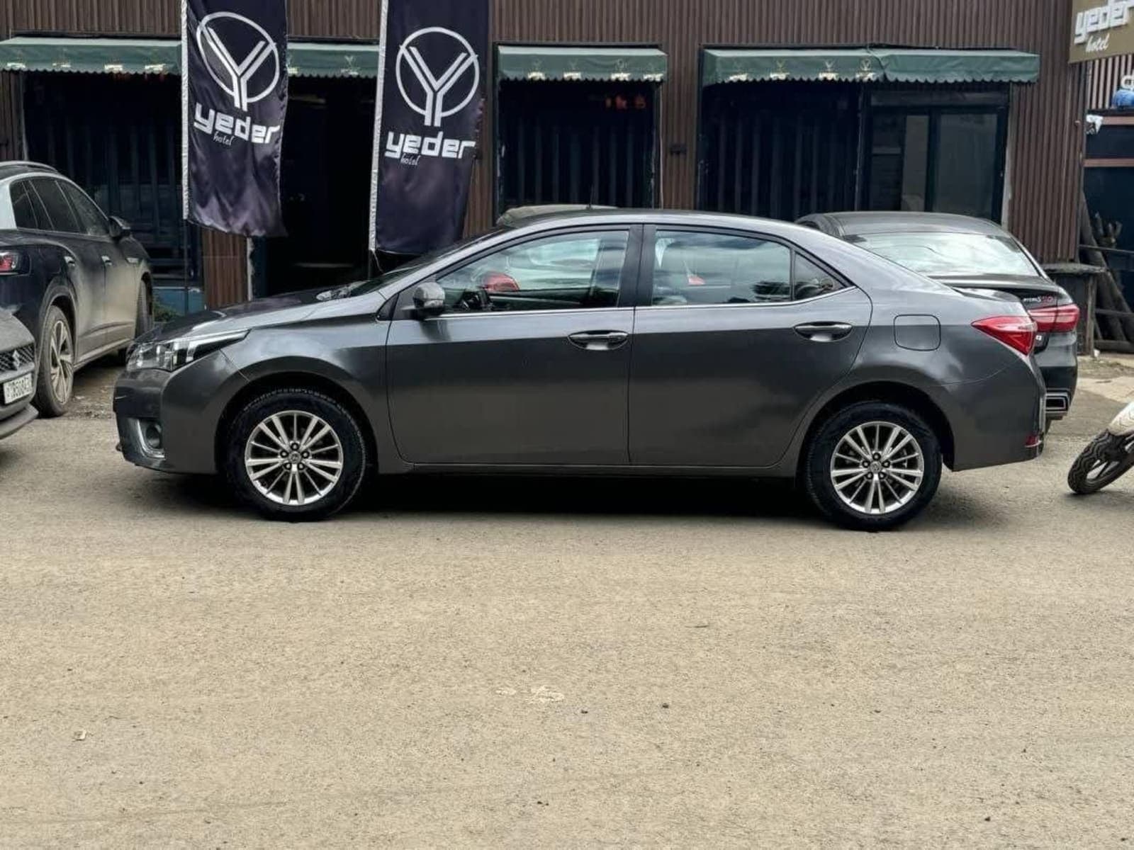 2016 Toyota Corolla — photo 3