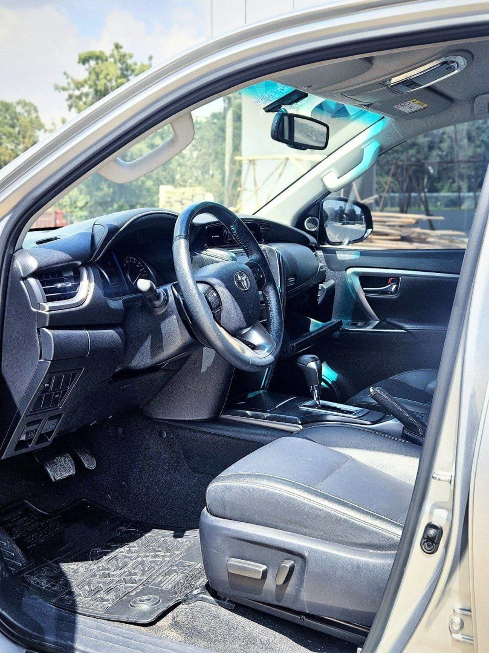2023 Toyota Fortuner — photo 6