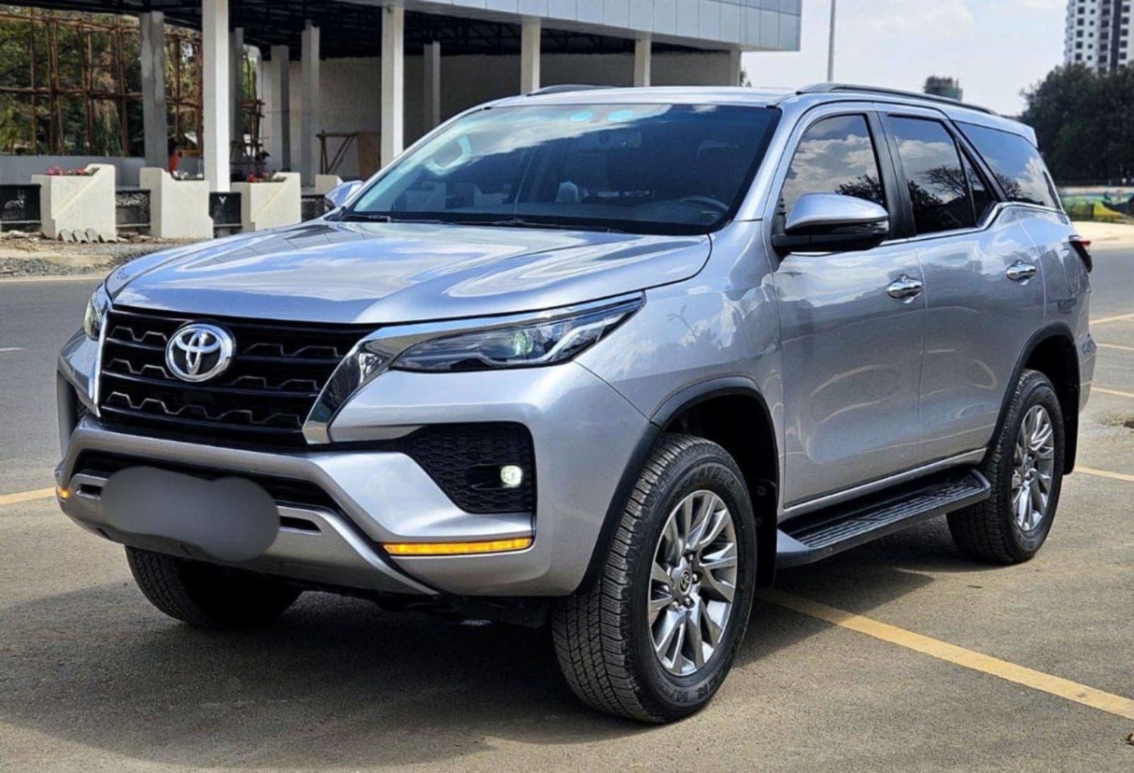 2023 Toyota Fortuner — photo 7