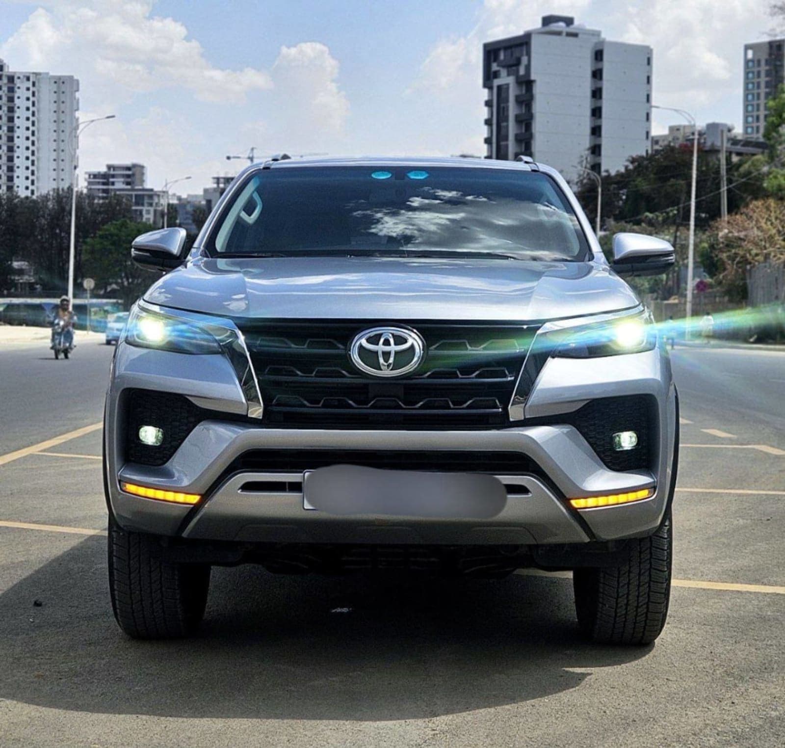 2023 Toyota Fortuner — photo 8