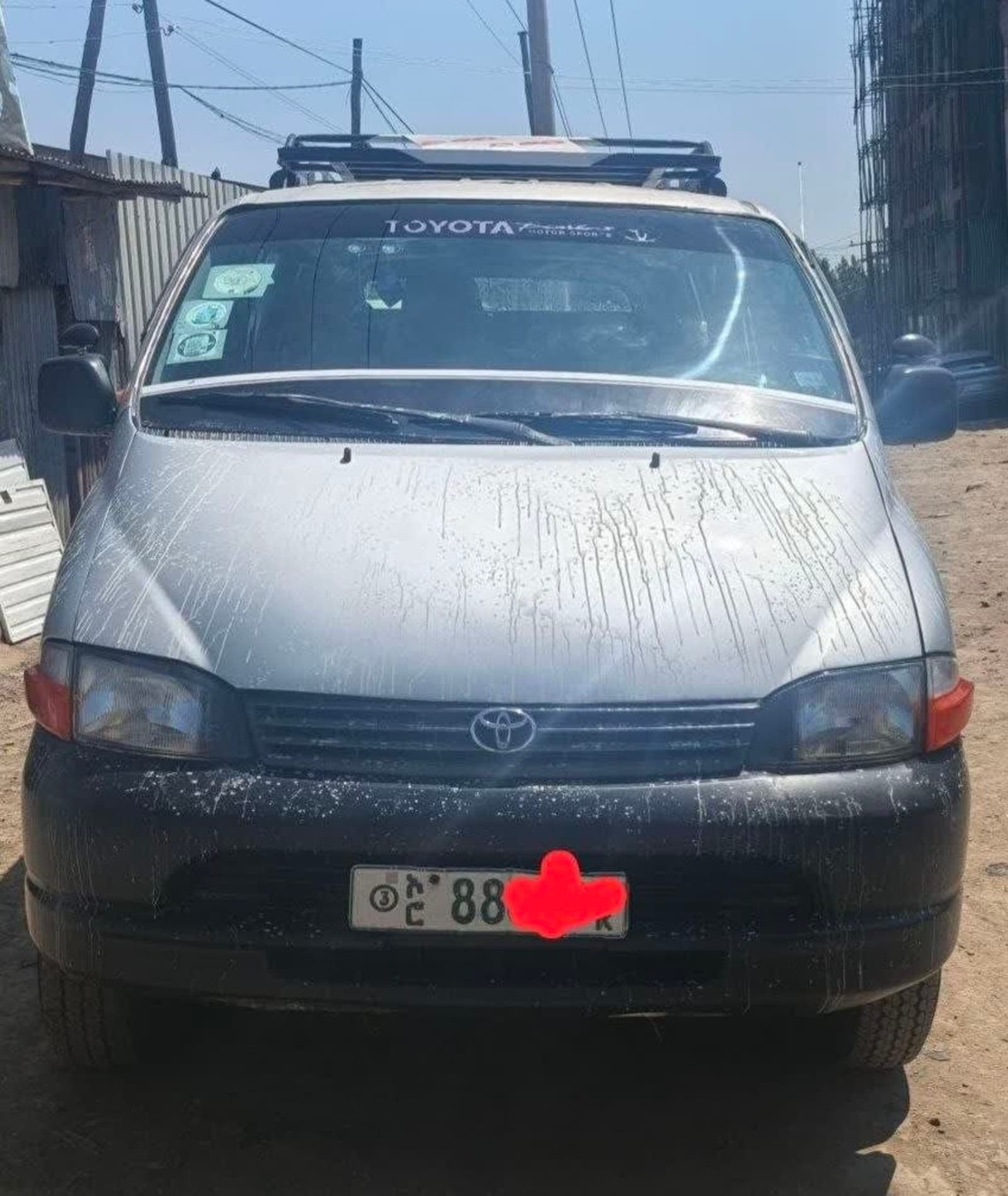 2001 Toyota Hiace 2LT — photo 3