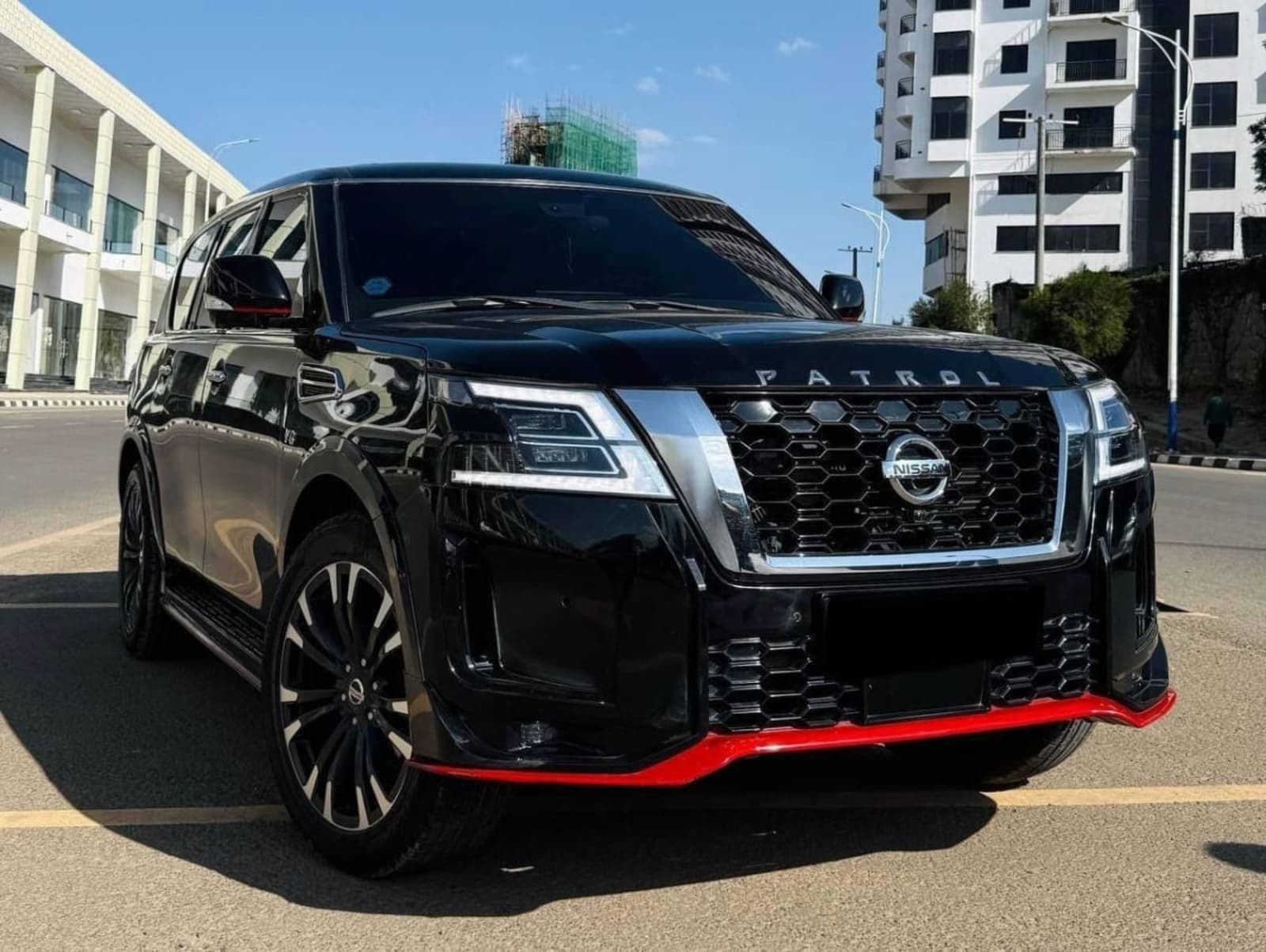 2017 Nissan Patrol Nismo — photo 6