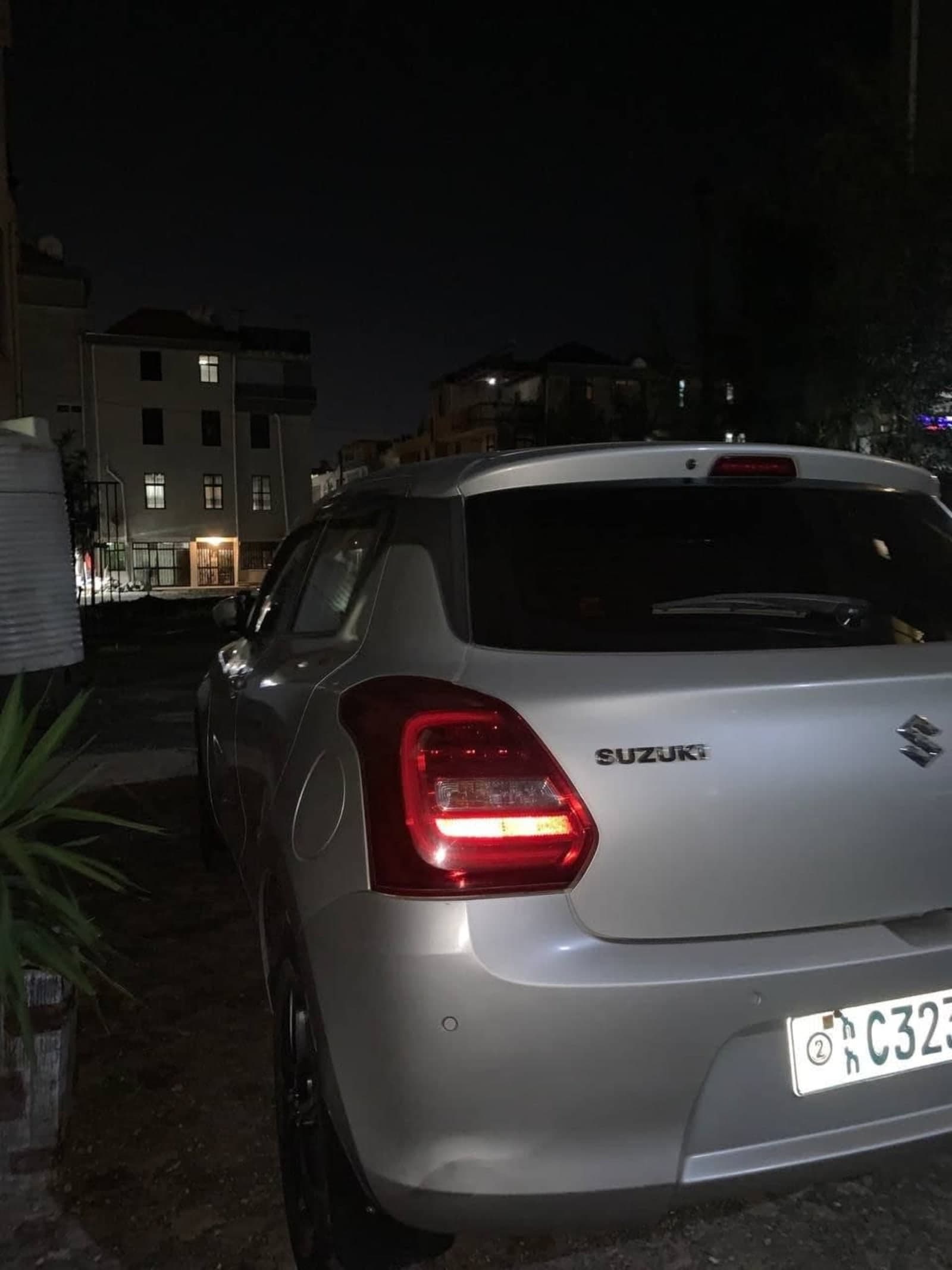 2022 Suzuki Swift — photo 3