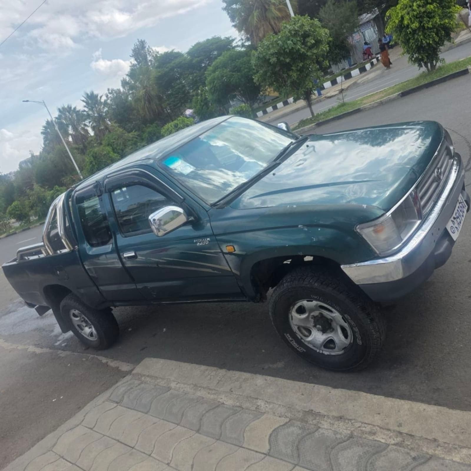 2000 Toyota Hilux