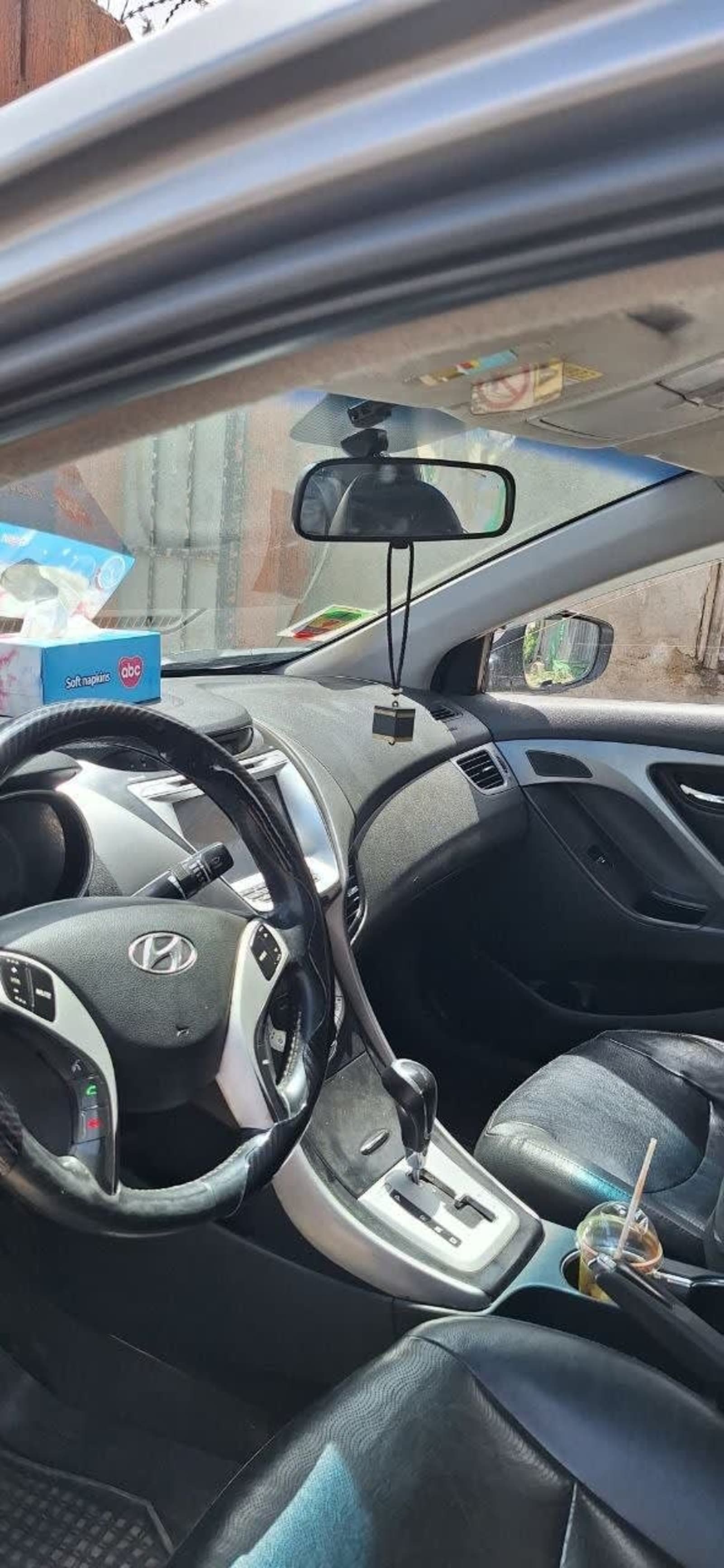2012 Hyundai Avante — photo 2
