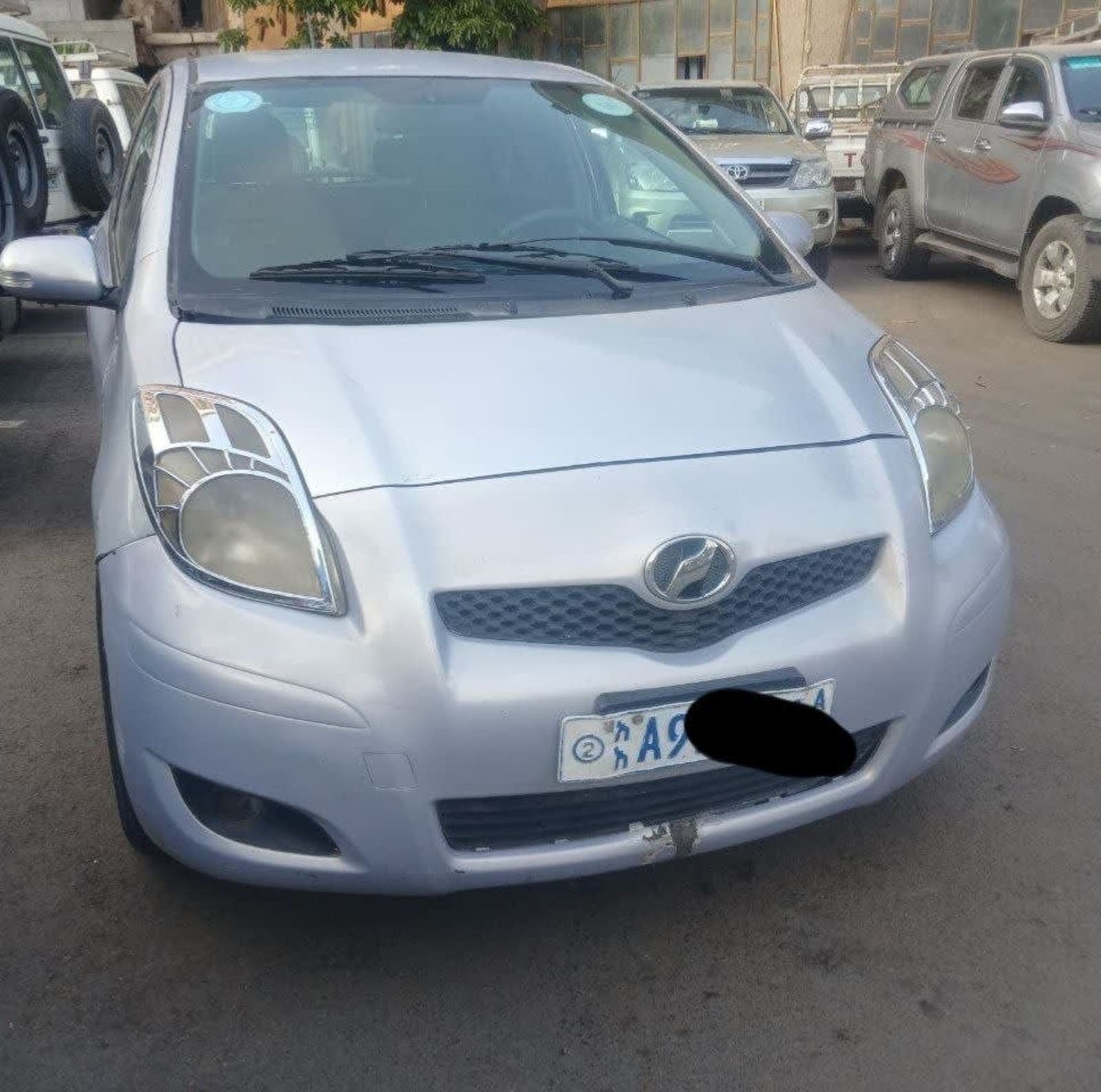2008 Toyota Yaris Compact — photo 1
