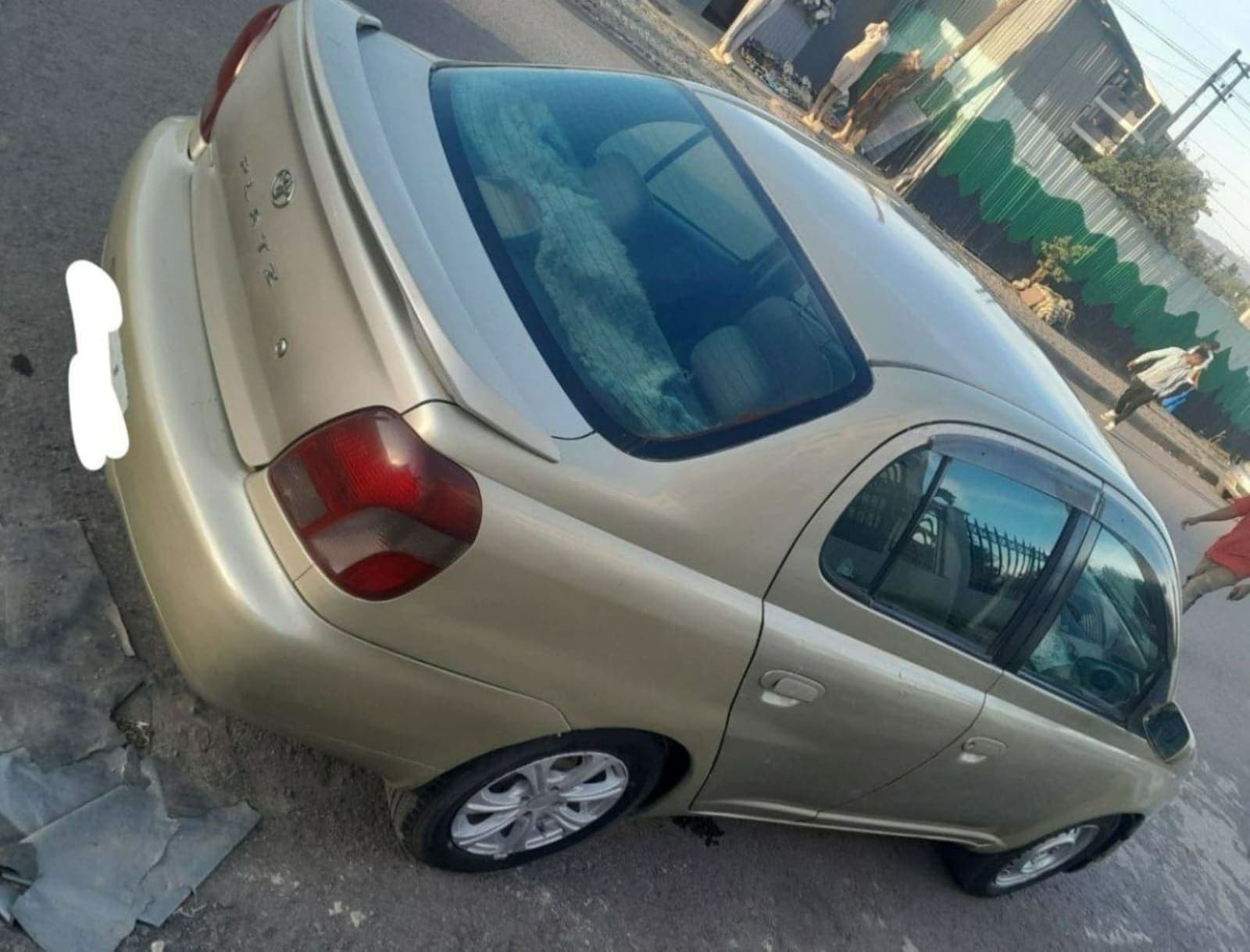 2000 Toyota Platz — photo 4