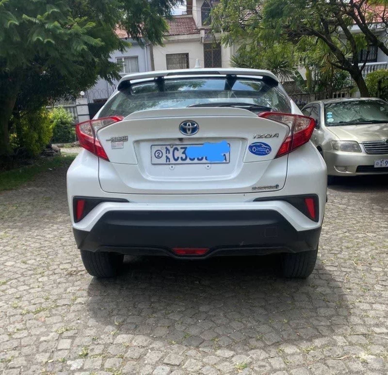 2023 Toyota CHR EV — photo 2
