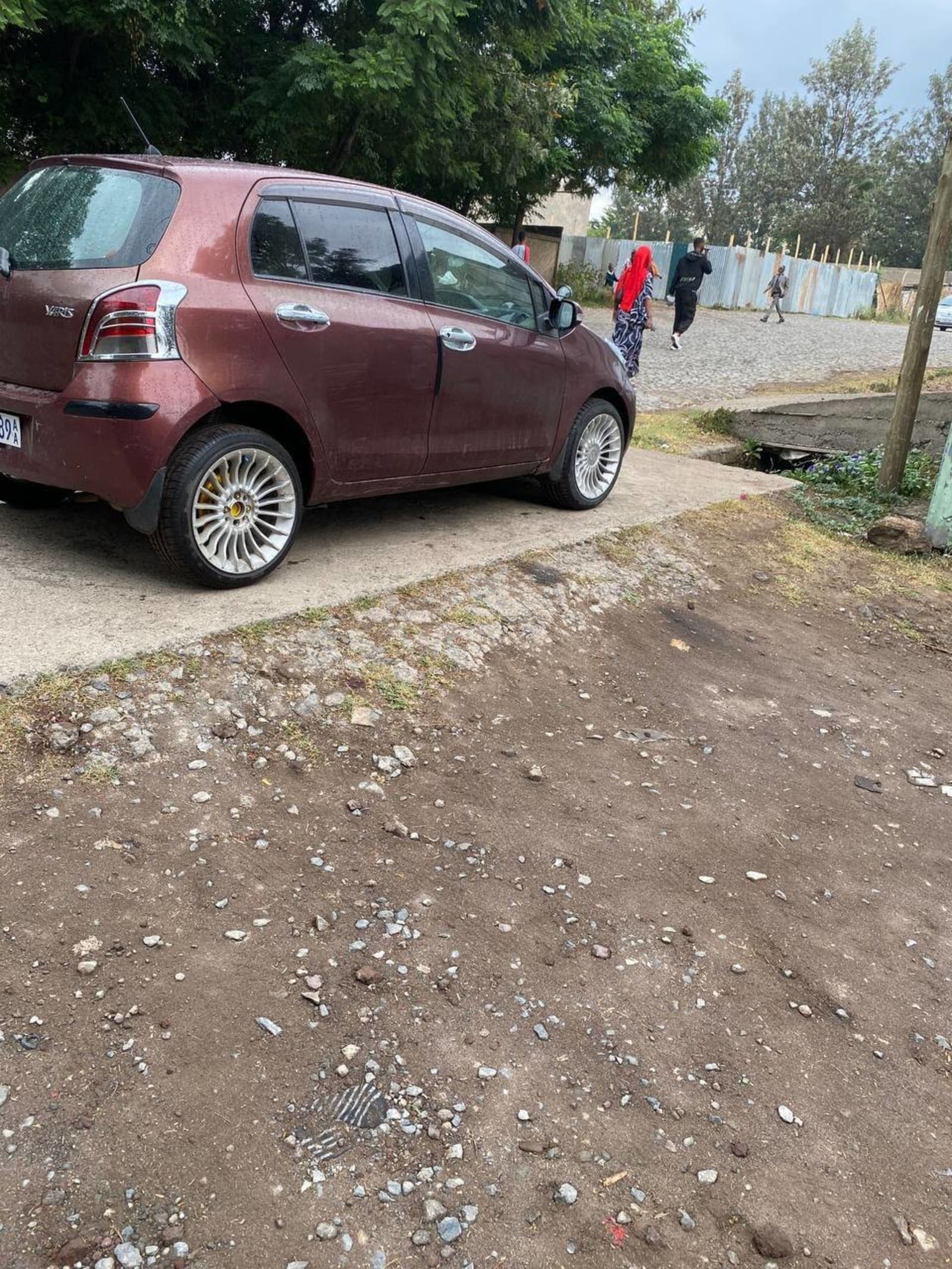 2010 Toyota Yaris Compact — photo 1