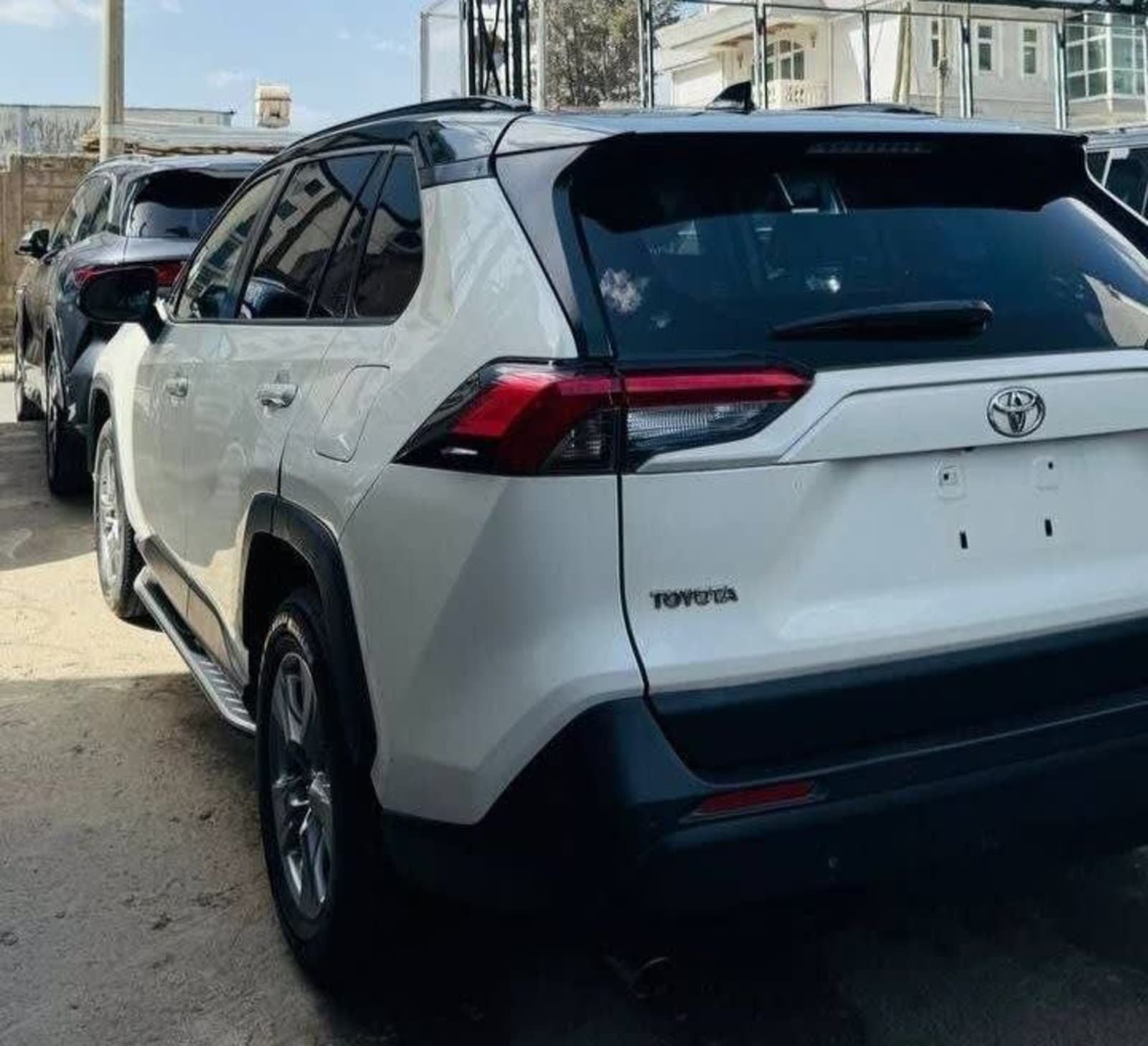 2022 Toyota Rav4 — photo 3