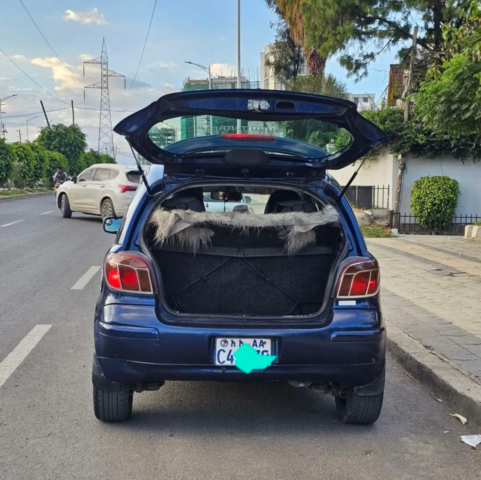 2004 Toyota Vitz