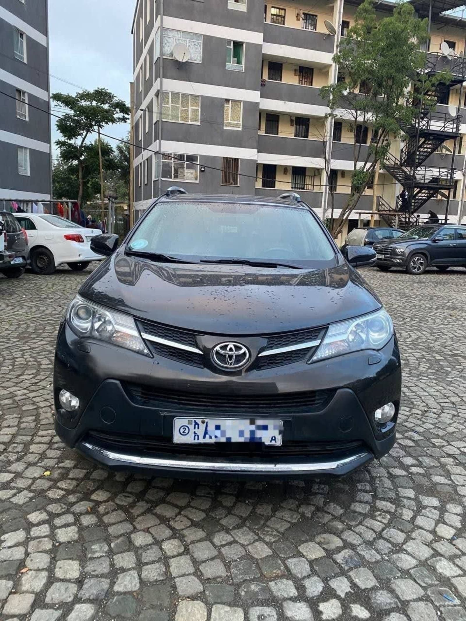 2015 Toyota Rav4 — photo 4