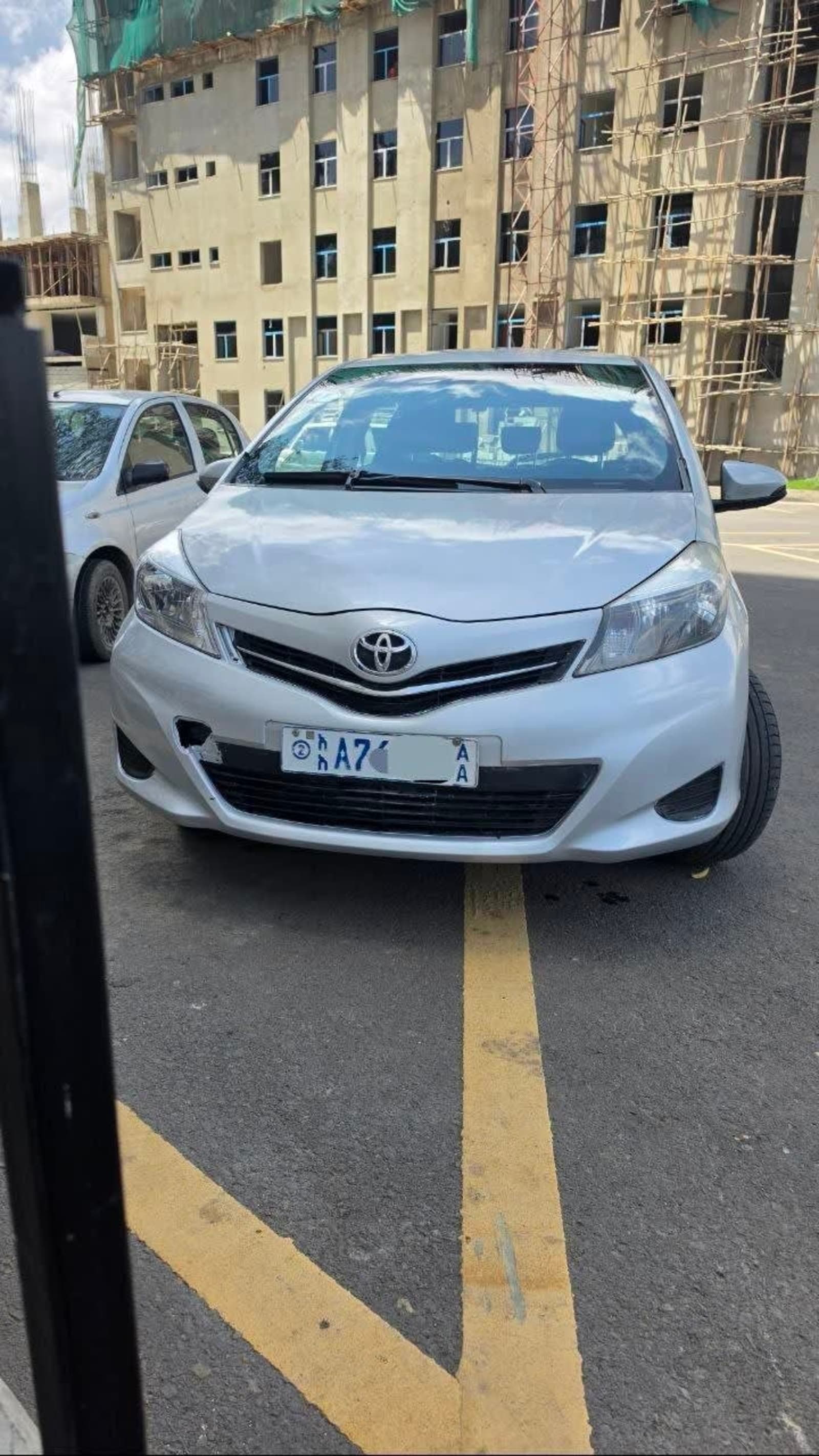 2012 Toyota Yaris Compact — photo 6