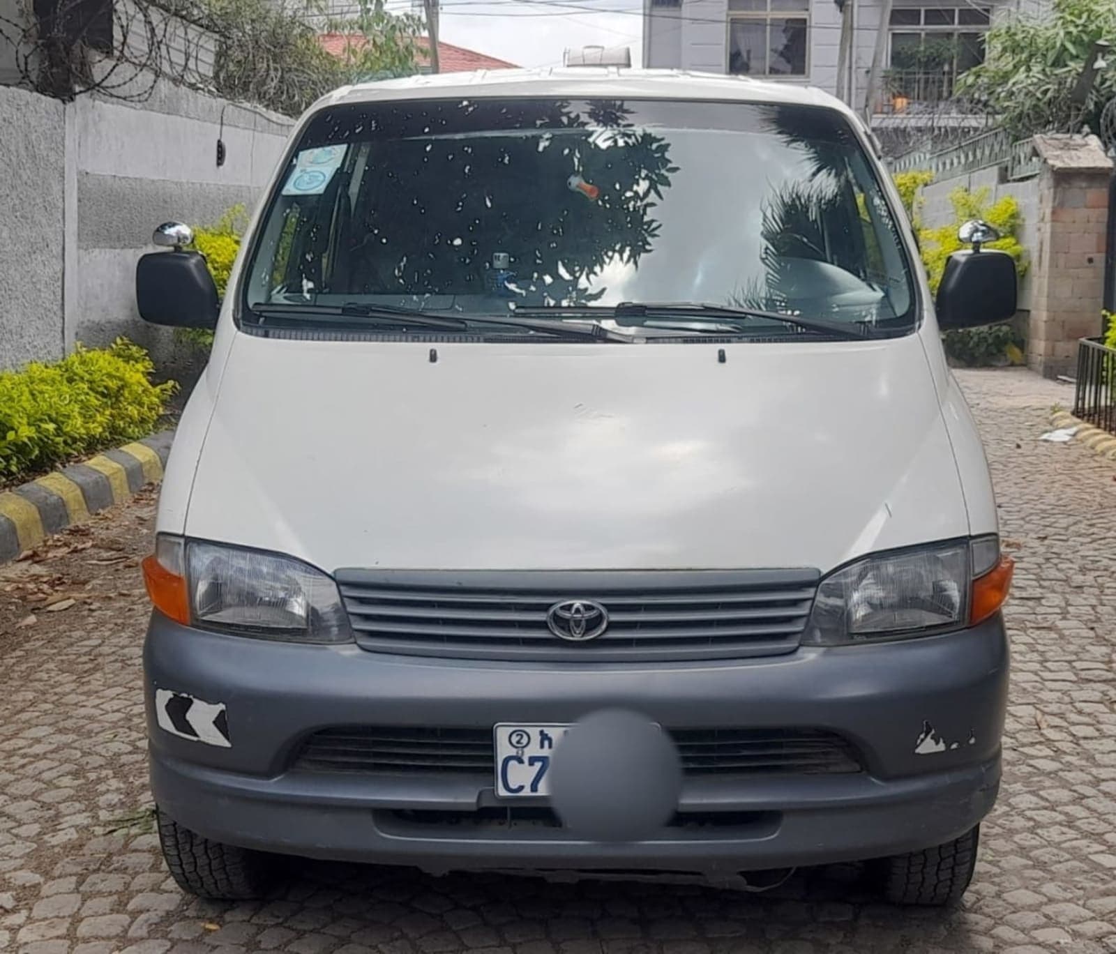 2003 Toyota Dolfin
