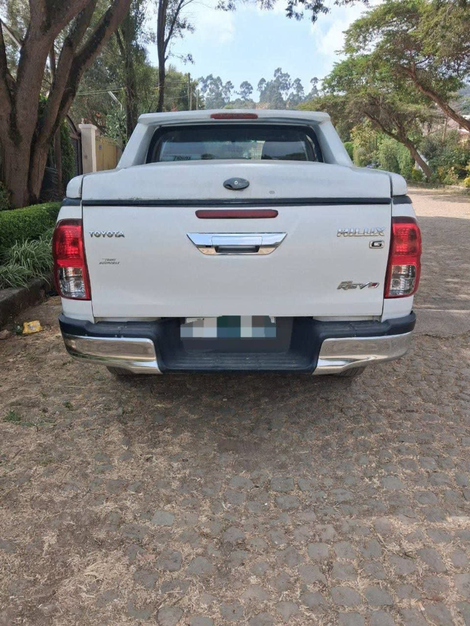 2017 Toyota Hilux Revo — photo 4