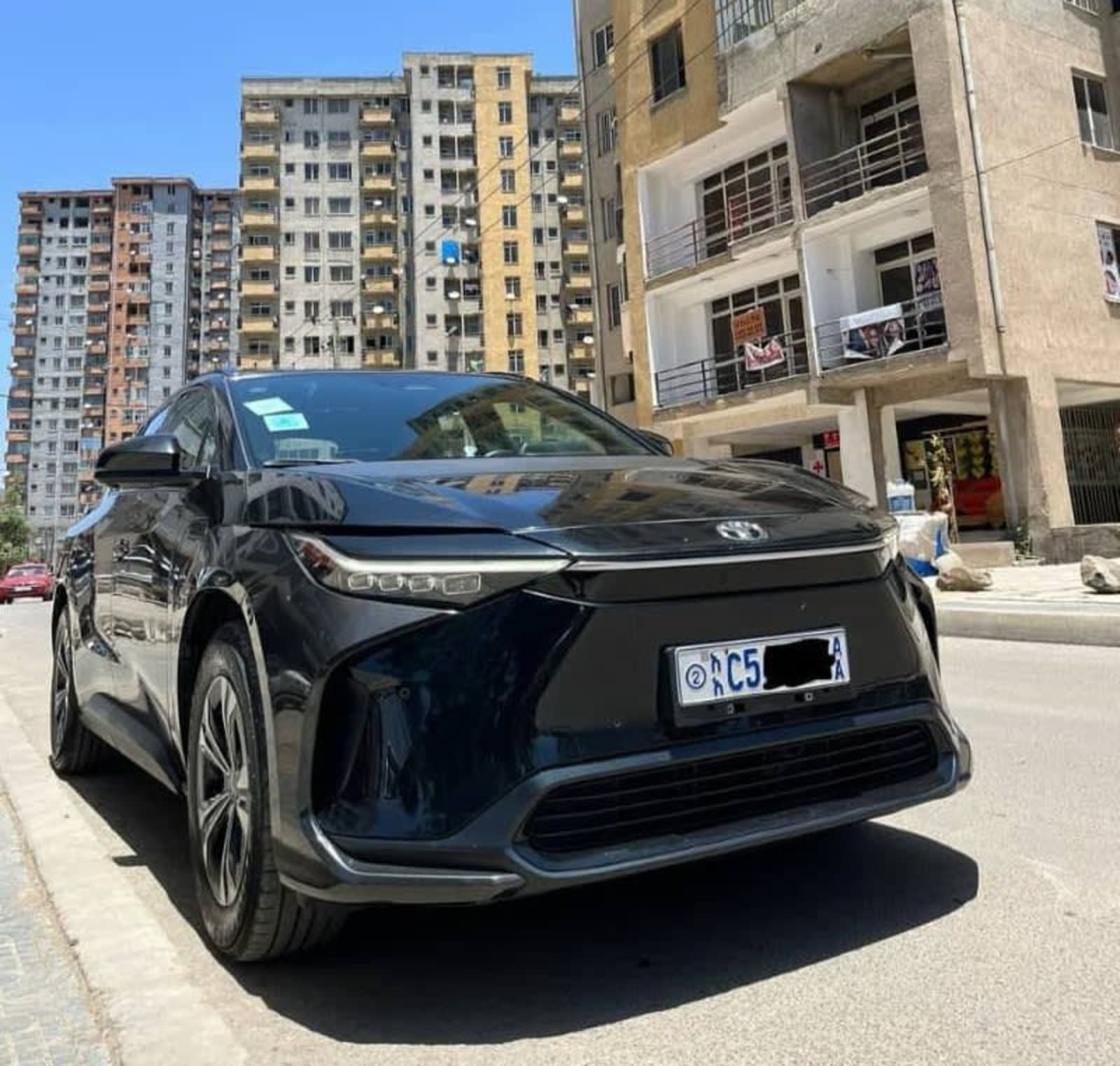 Toyota BZ4X EV — photo 1