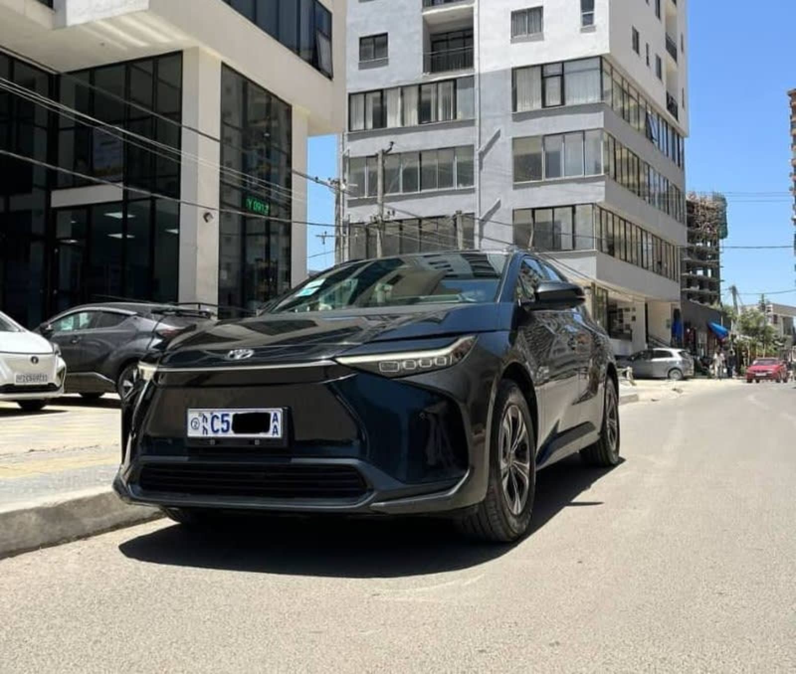 Toyota BZ4X EV — photo 7