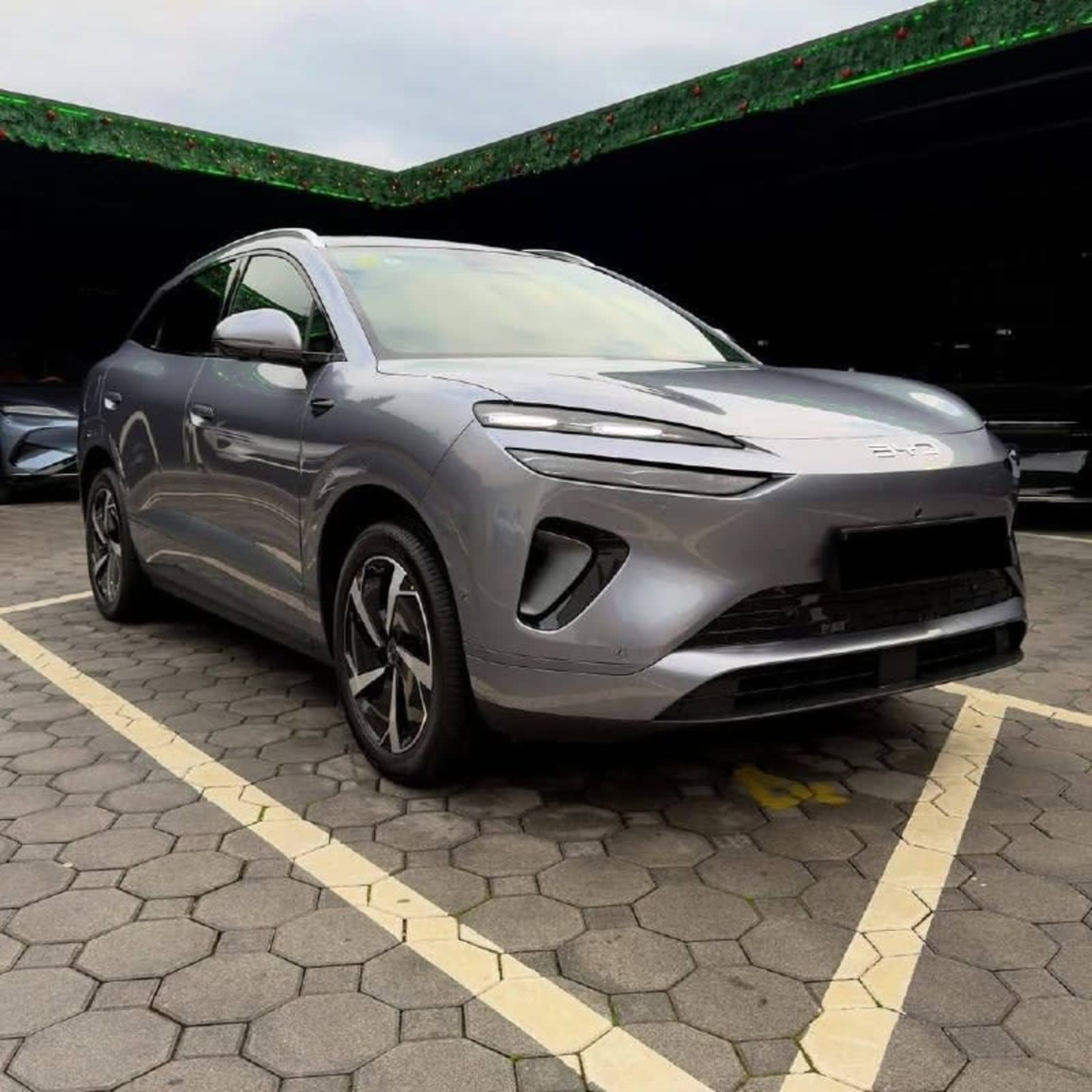 2025 BYD Sealion 06 EV — photo 4