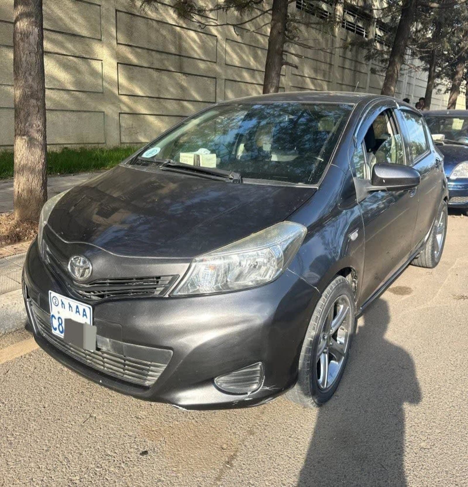 2012 Toyota Yaris Compact — photo 4