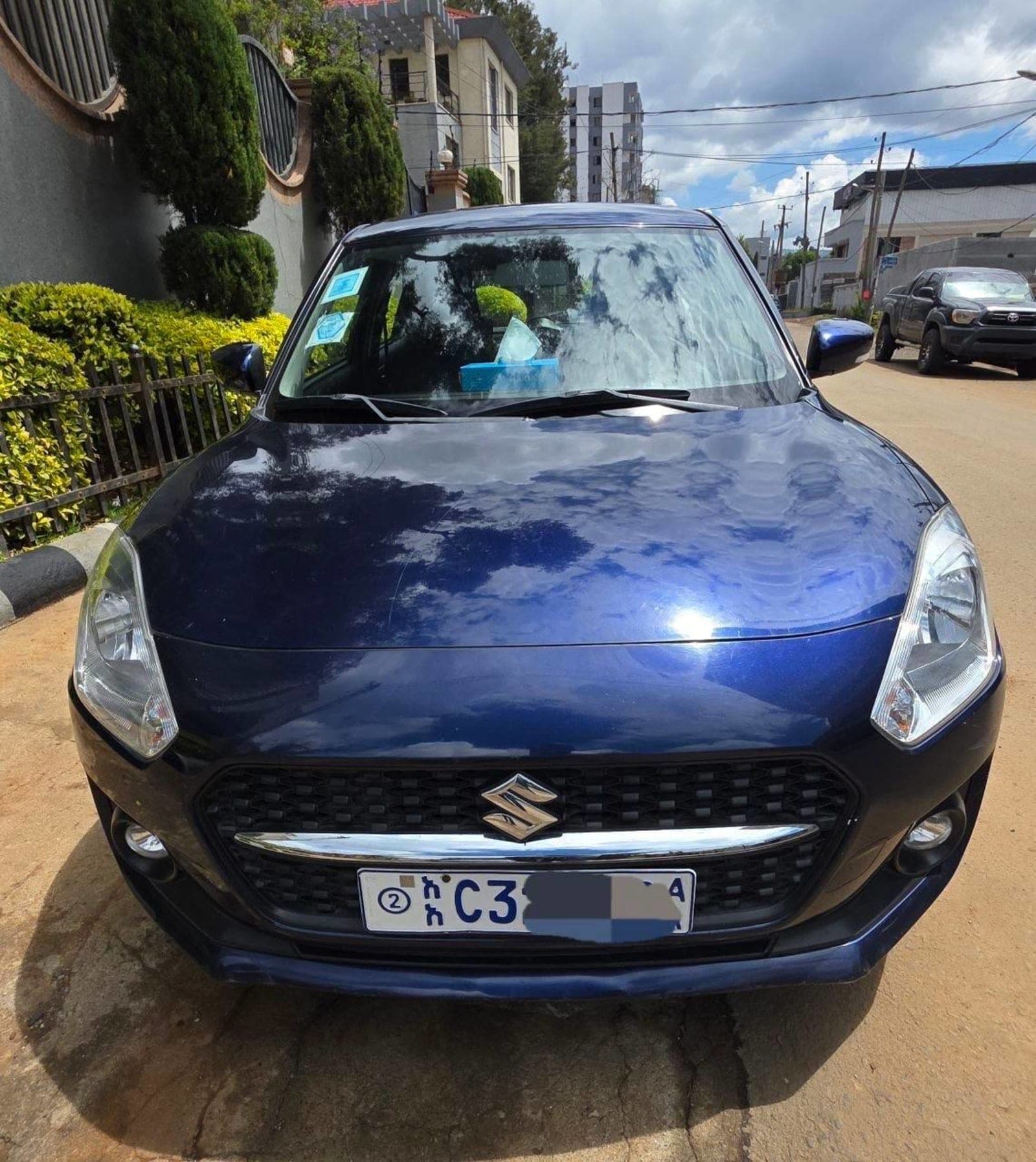 2022 Suzuki Swift — photo 1