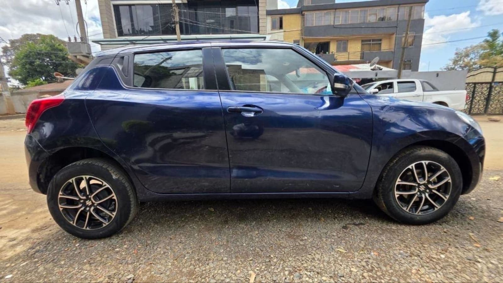 2022 Suzuki Swift — photo 8