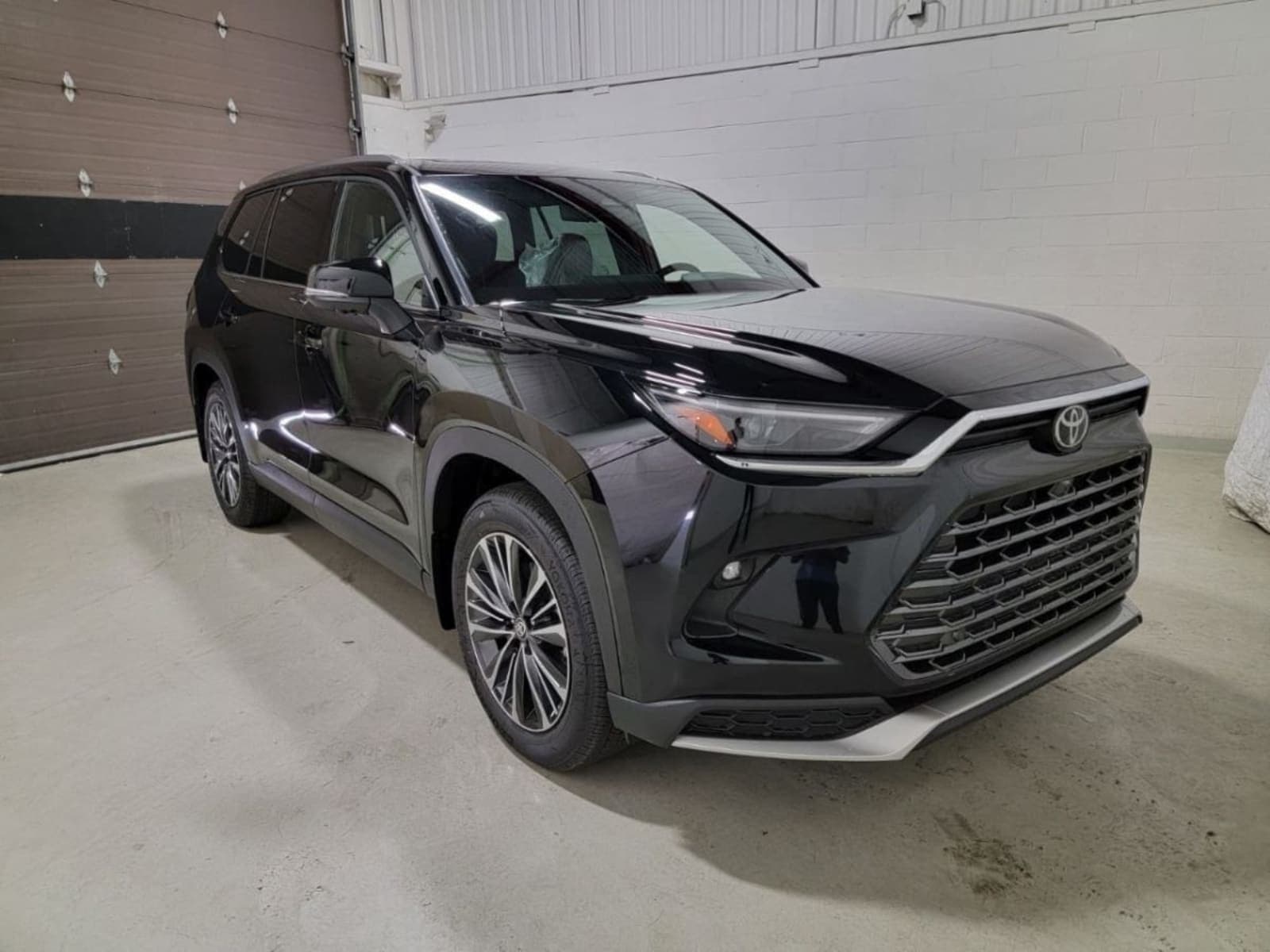 2025 Toyota Grand Highlander Hybrid MAX Platinum — photo 1