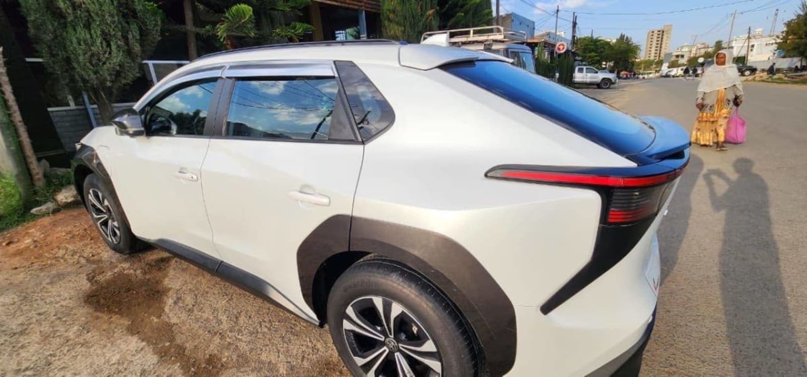 2023 Toyota BZ4X EV — photo 3