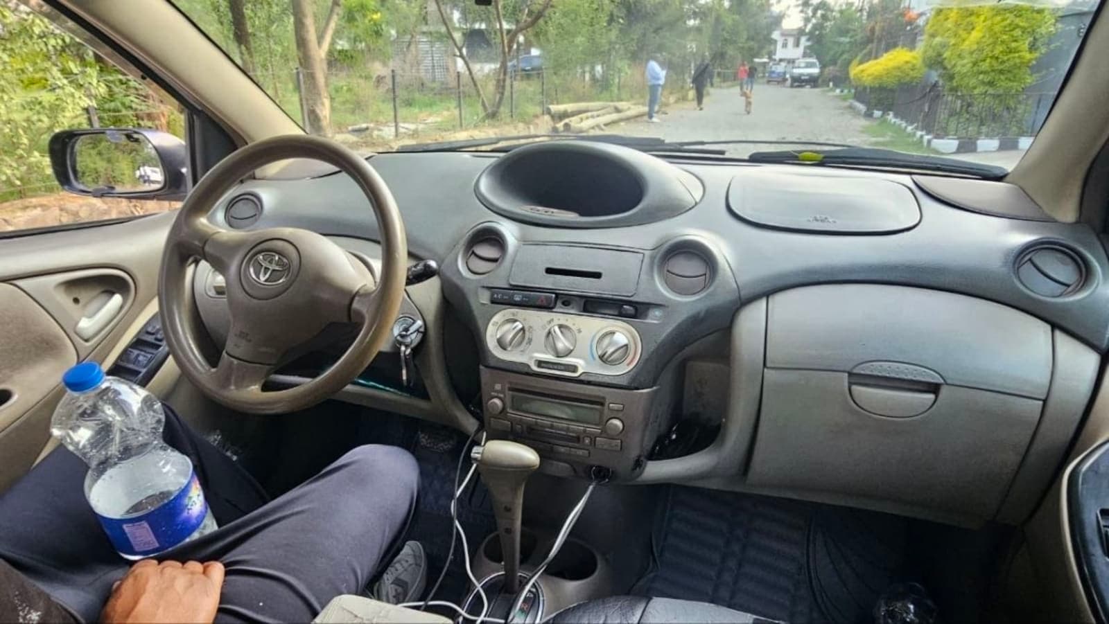 2005 Toyota Platz — photo 6