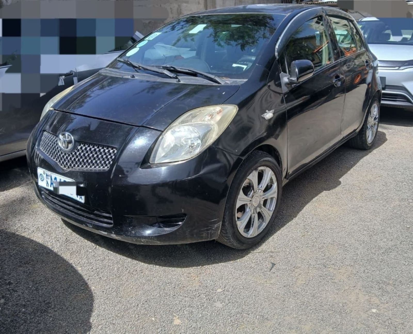 2008 Toyota Yaris Compact — photo 1