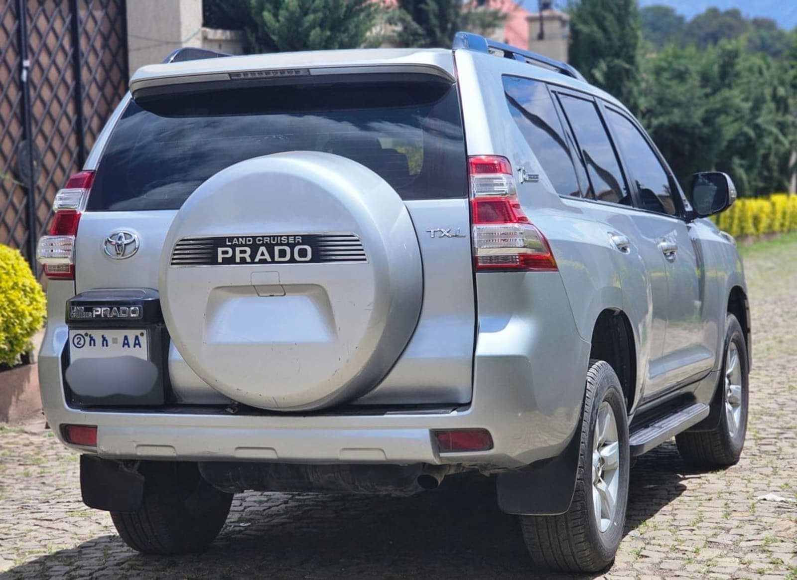 2013 Toyota Landcruiser Prado — photo 2