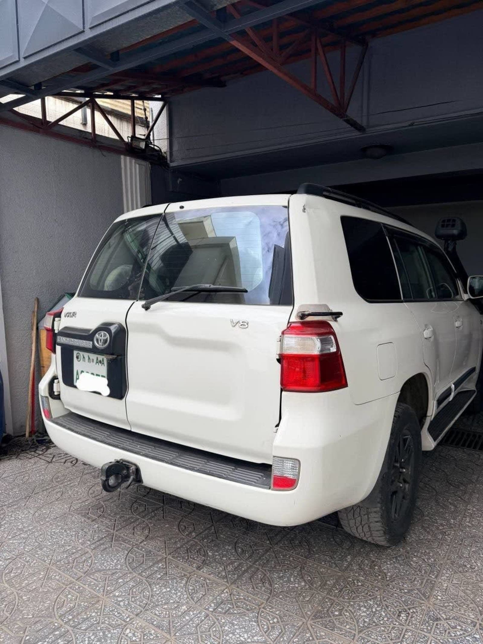 2012 Toyota Landcruiser GXR — photo 3